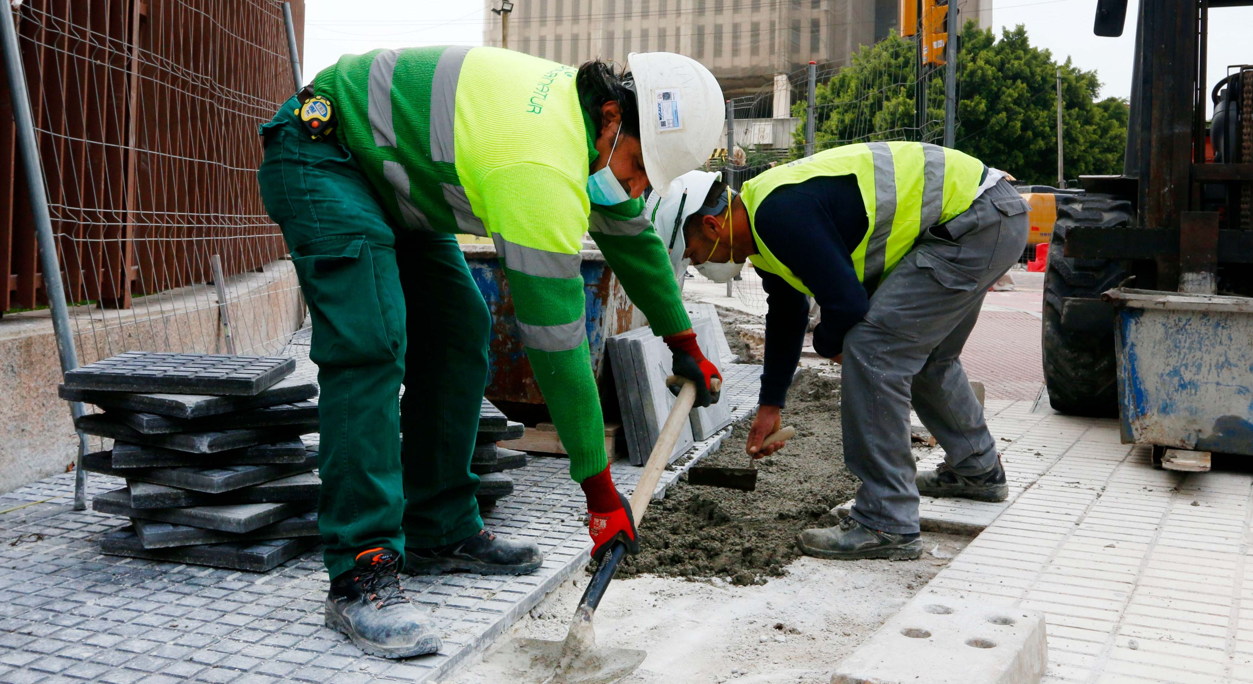Trabajadores en la vía pública