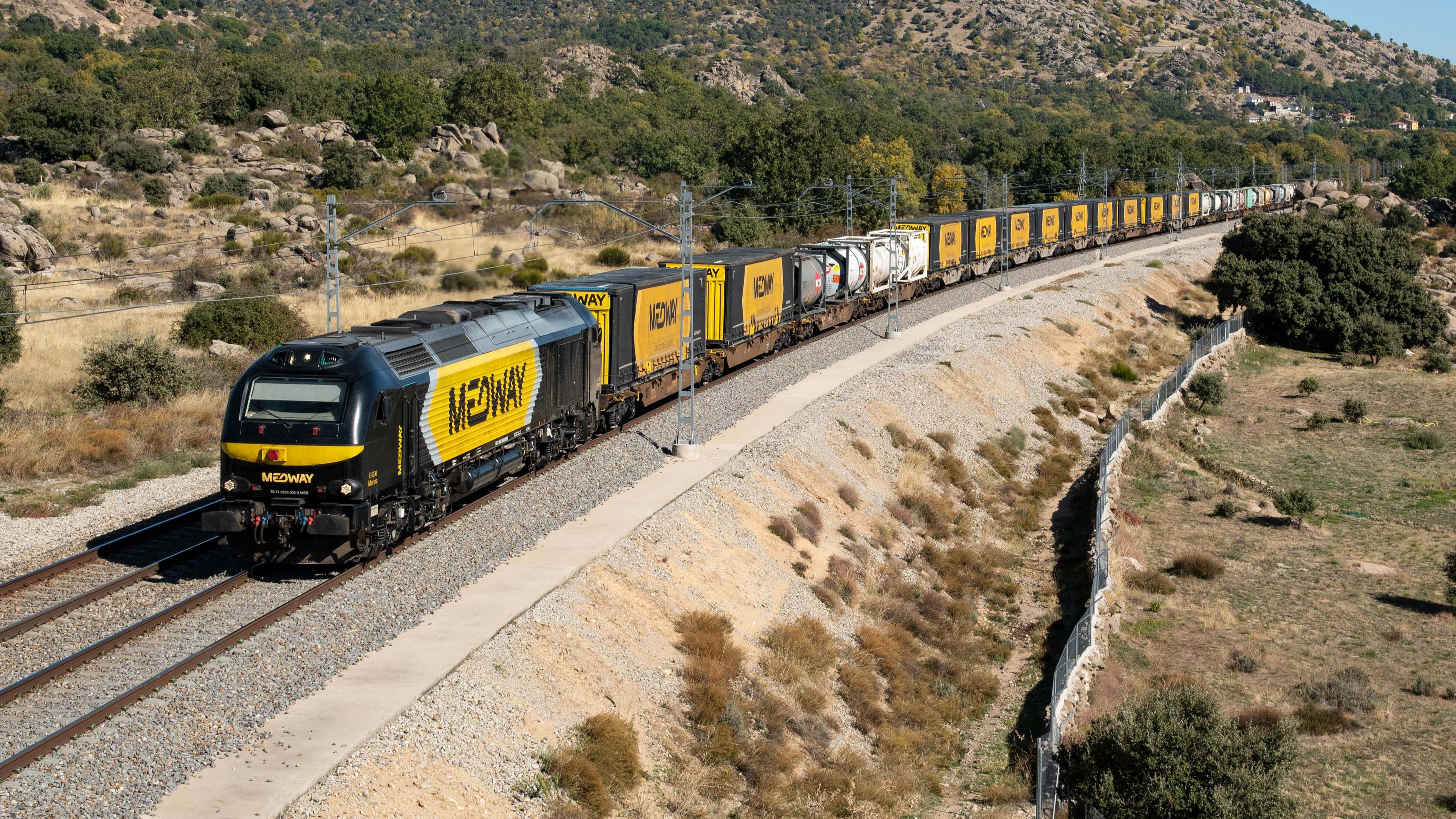 Tren de Medway en Zarzalejo (Madrid). Autor: Cesare Sapienza.