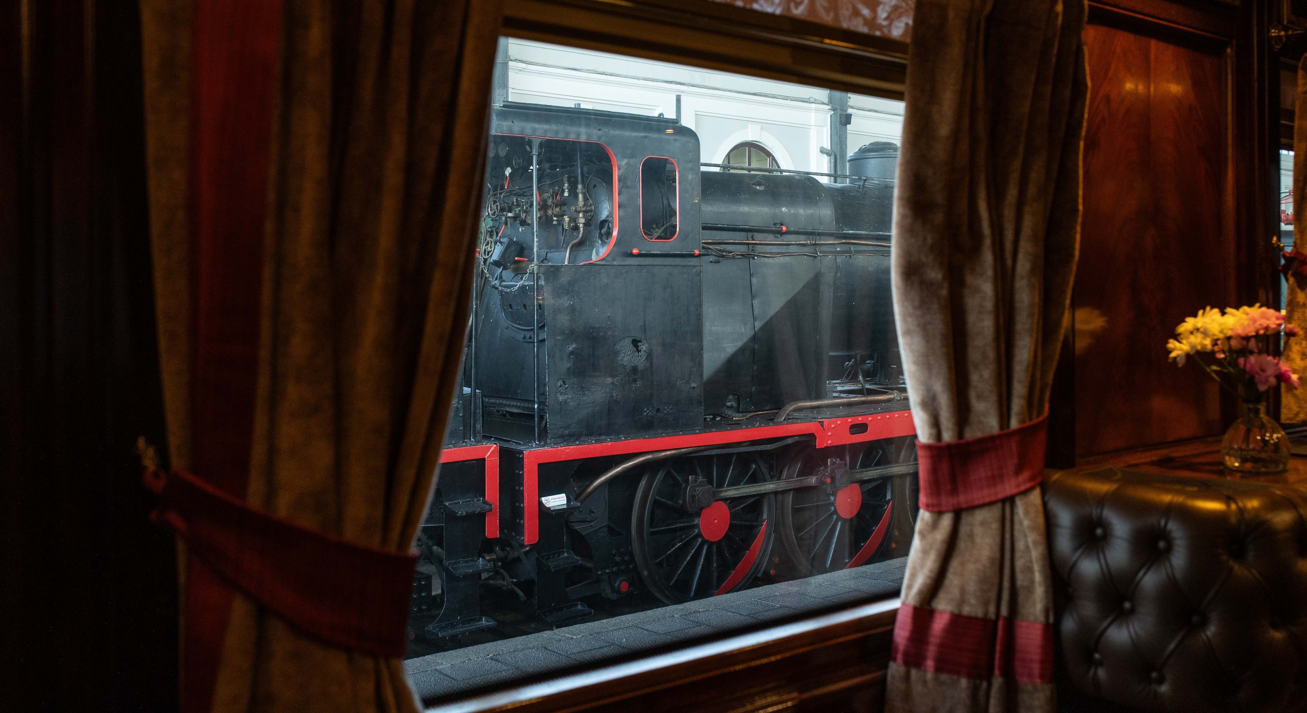 Uno de los viajes más bonitos de toda Europa se hace en un tren de lujo: un recorrido de 7 días que llega ya a Madrid