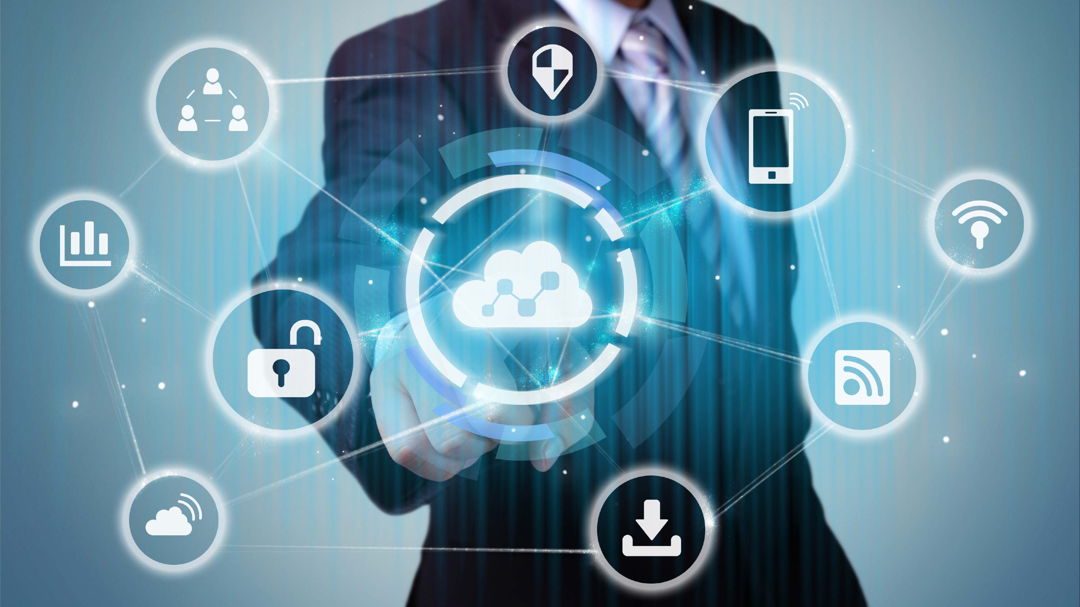 Una persona con una simulación de tecnología en la nube