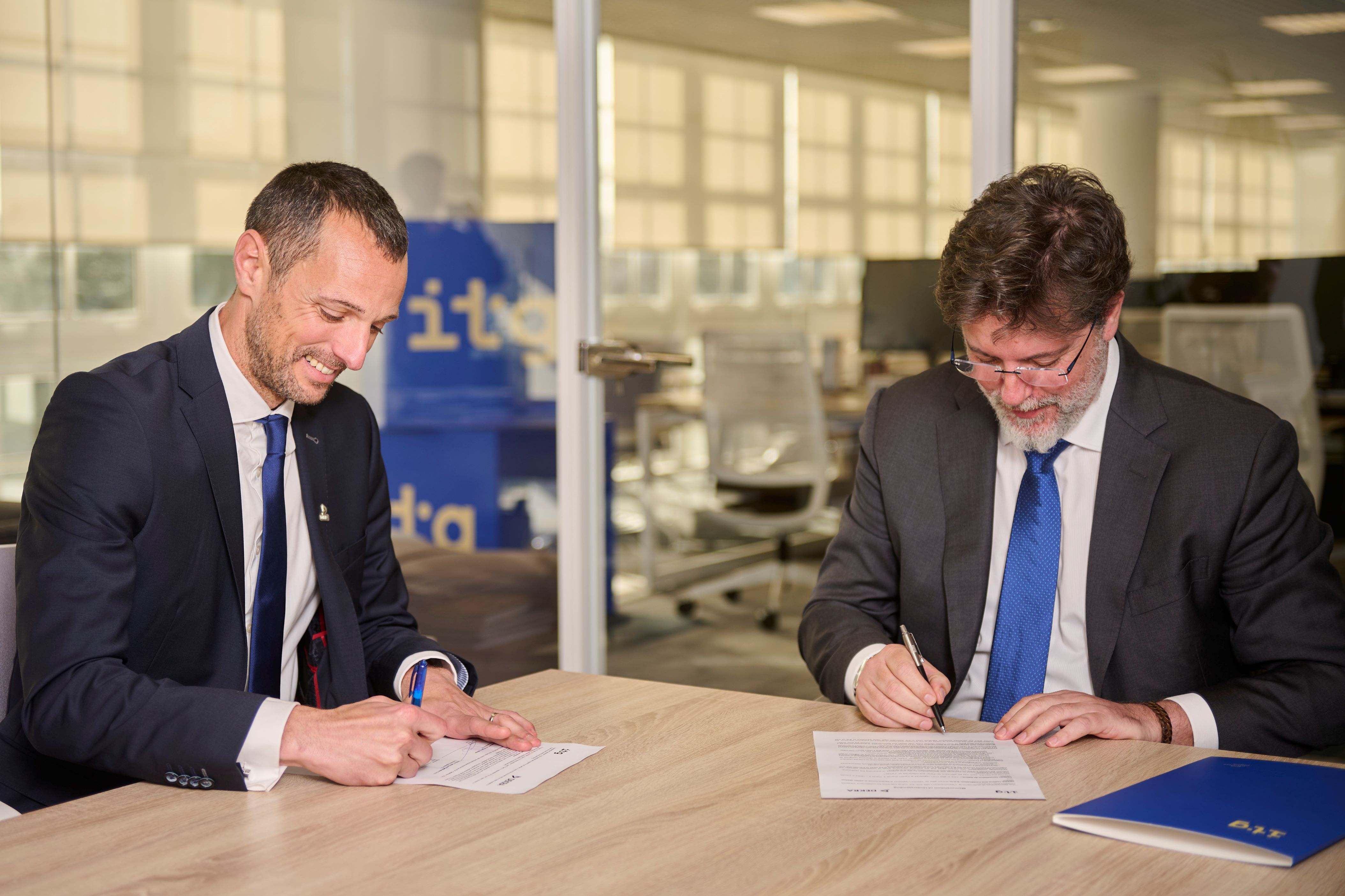 Firma del convenio de ITG con la firma DEKRA para proyectos de ciberseguridad.
