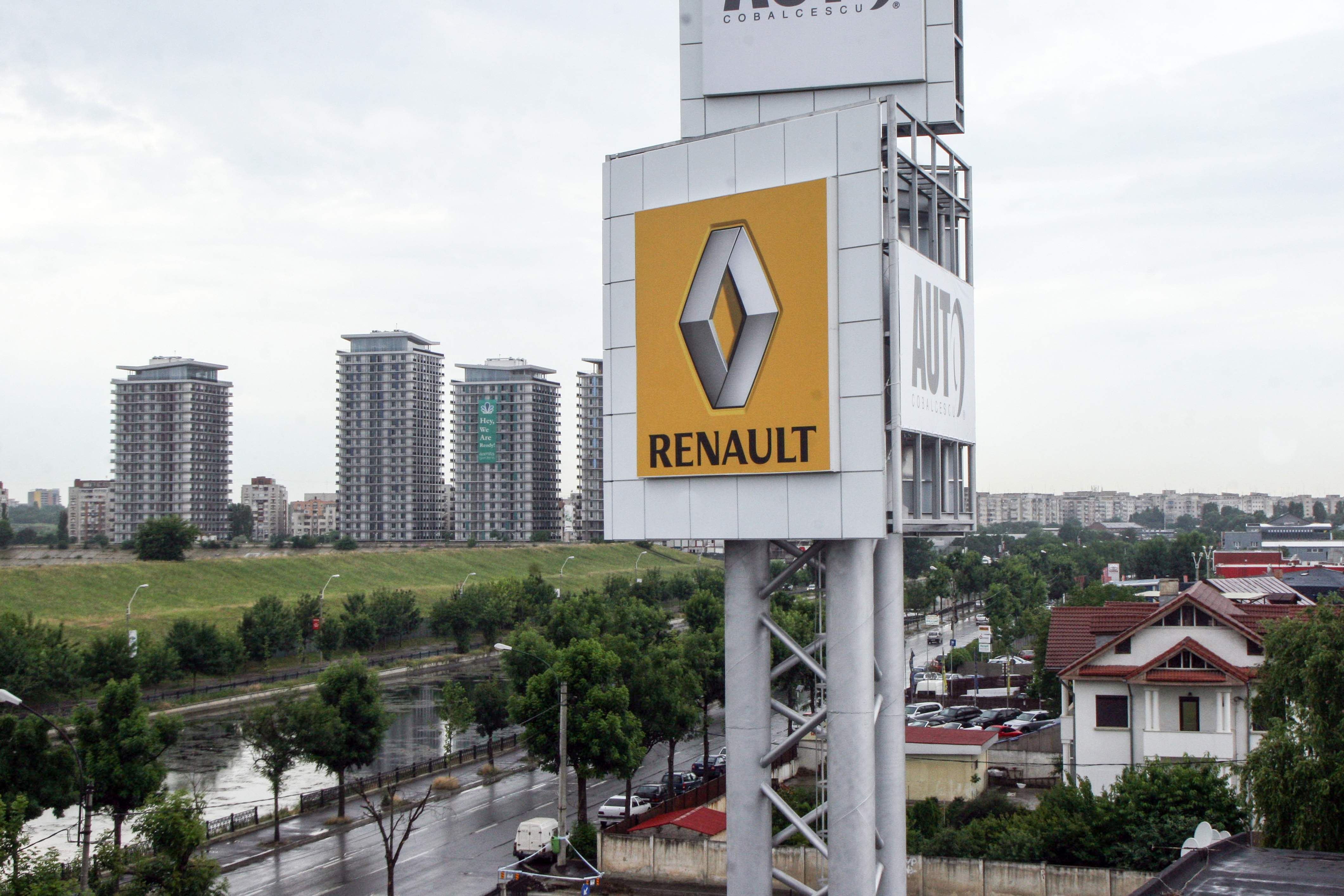 renault.jpg