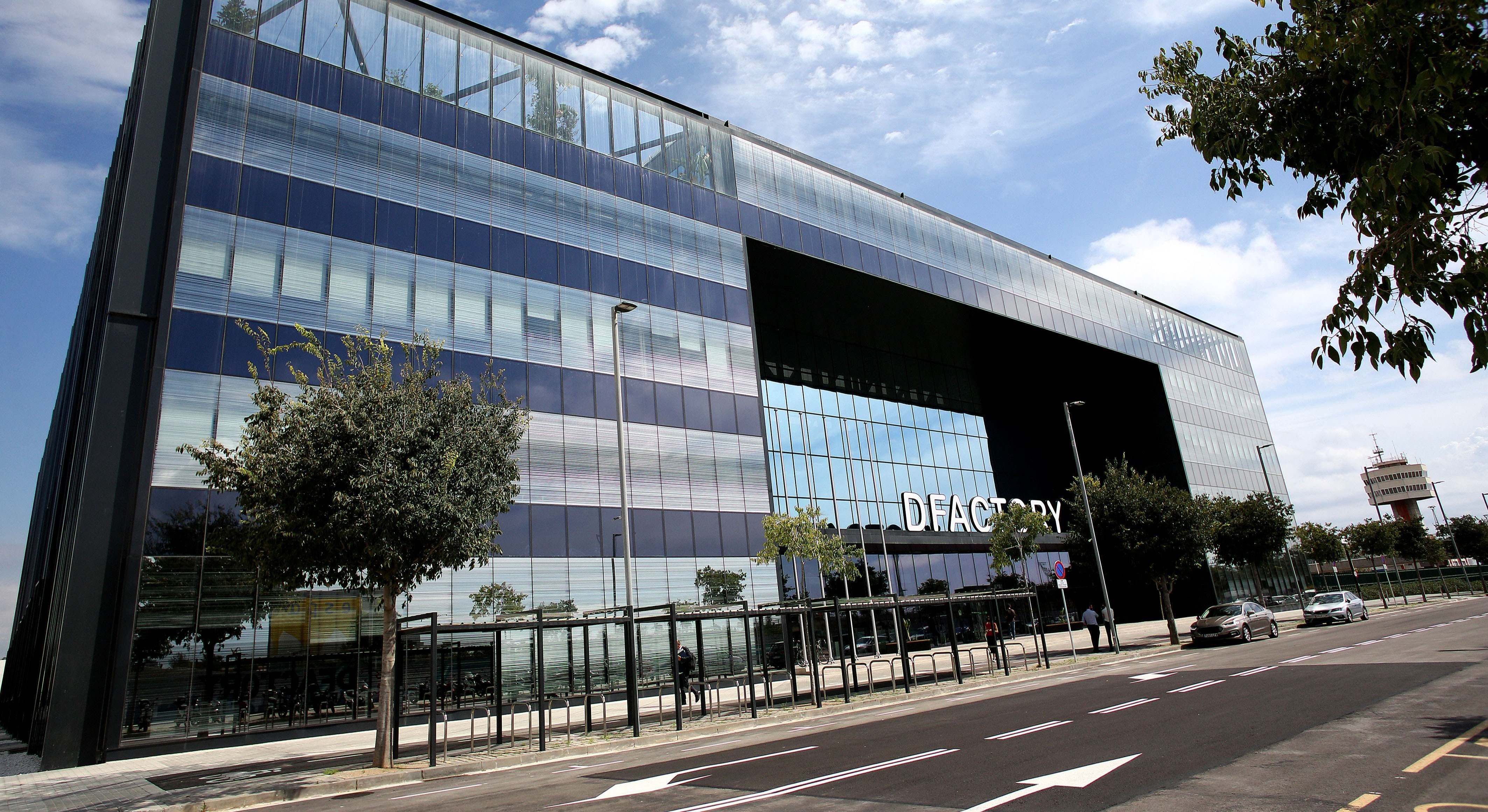 Edificio DFactory del Consorcio de la Zona Franca de Barcelona. EE