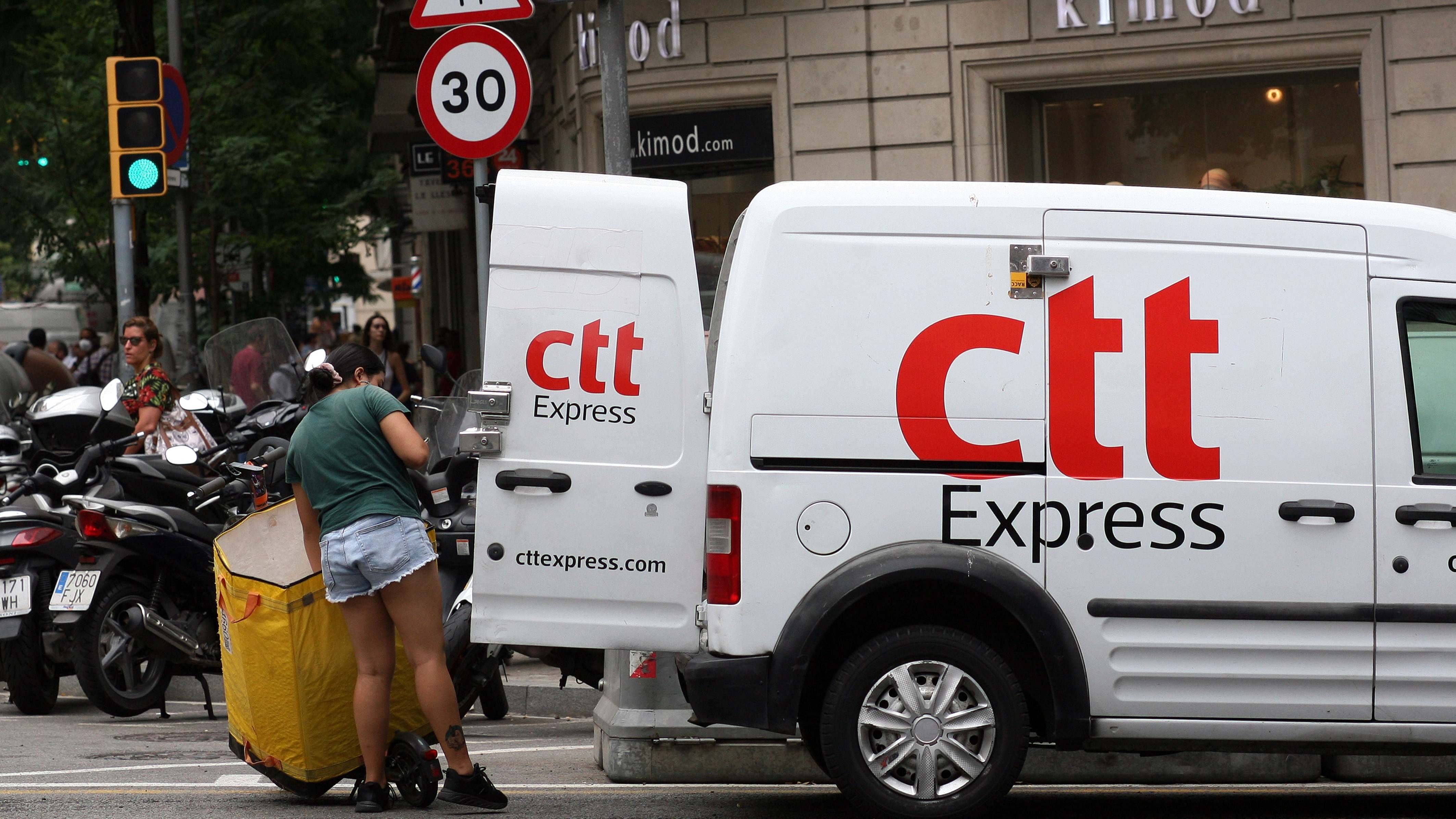 Un reparto de CTT Express