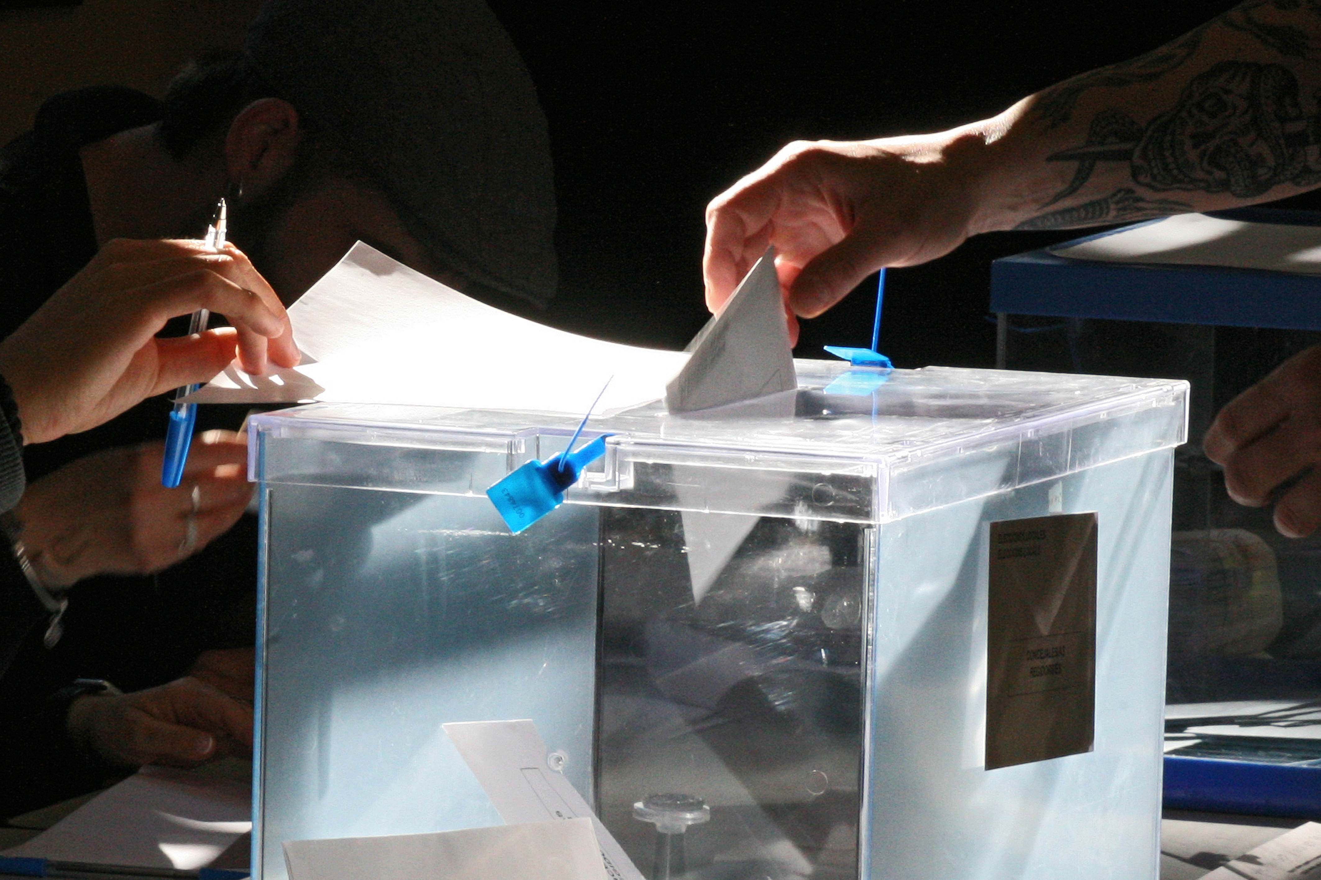 elecciones urna