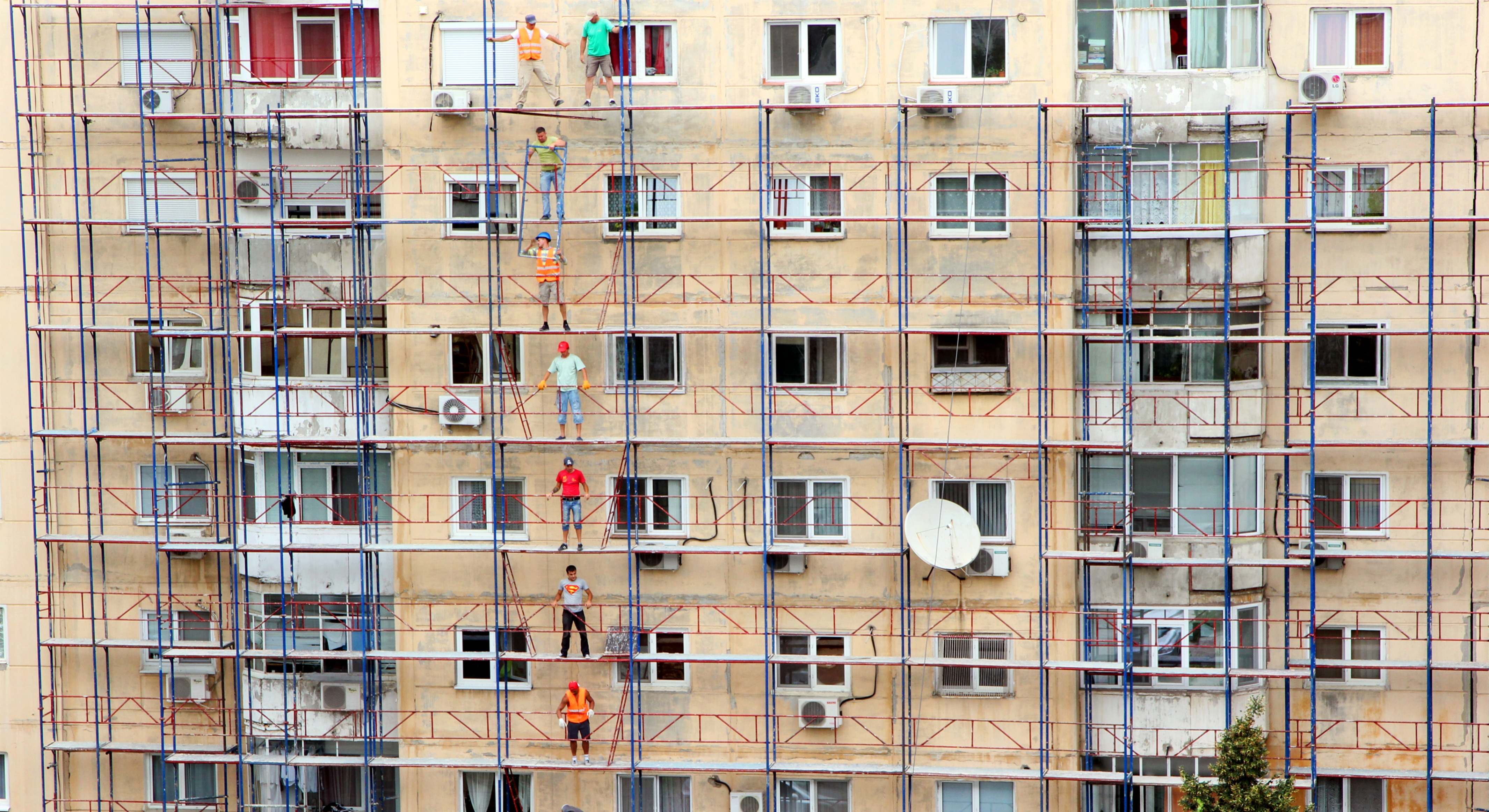 Edificio en proceso de reconstrucción