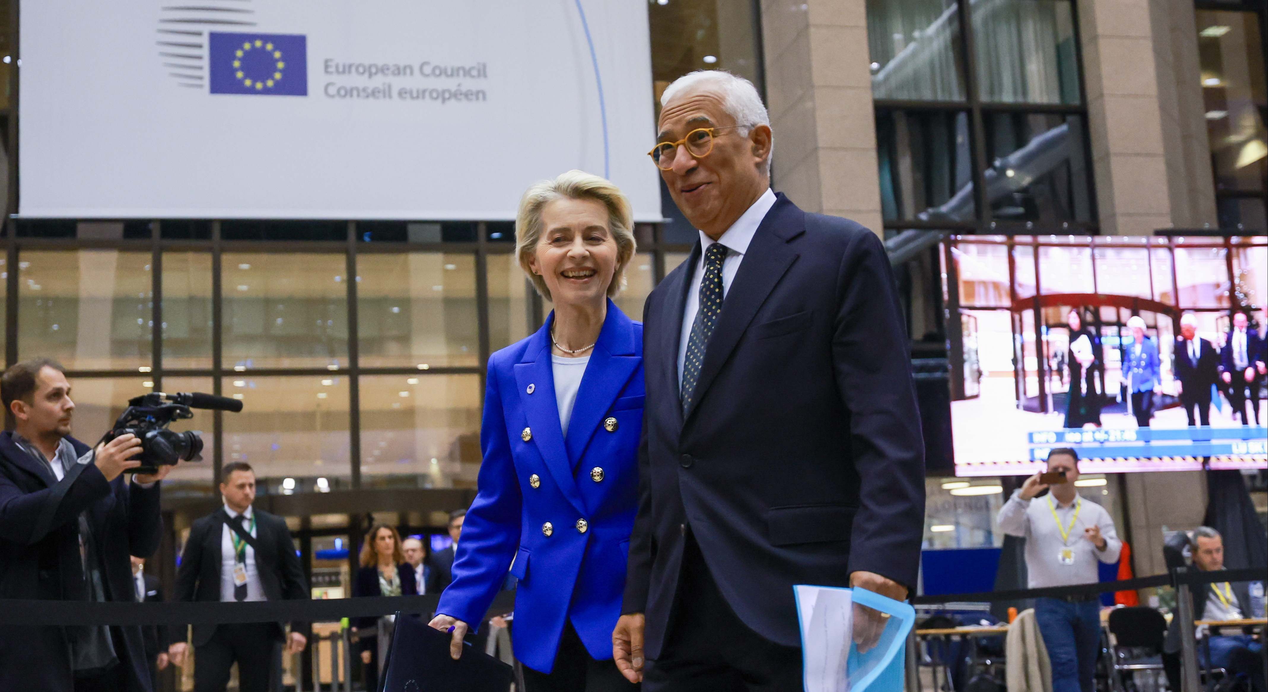 La presidenta de la Comisión Europea, Ursula von der Leyen y el presidente del Consejo de la UE, Antonio Costa.
