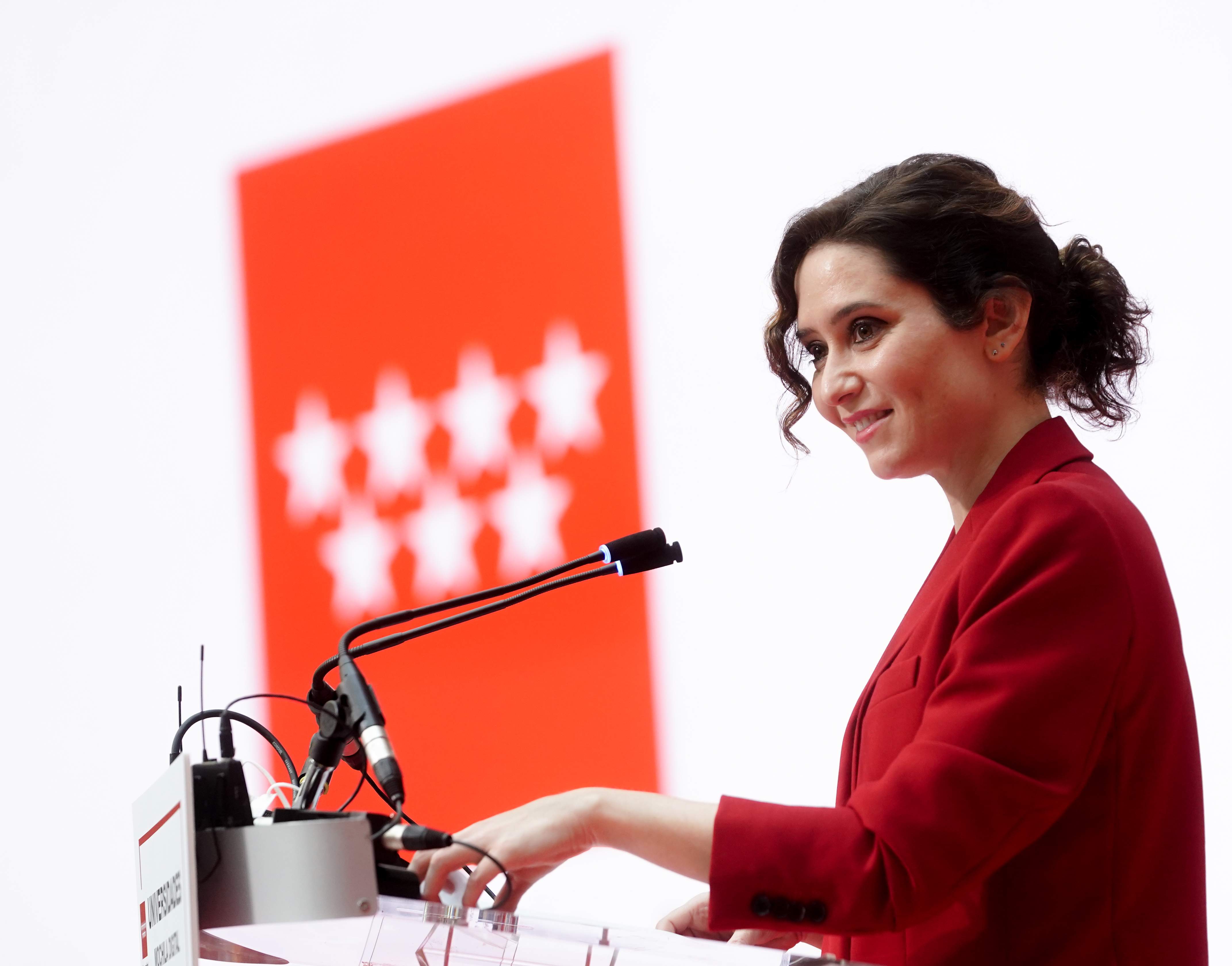 ayuso-estrelllascomunidad.jpg