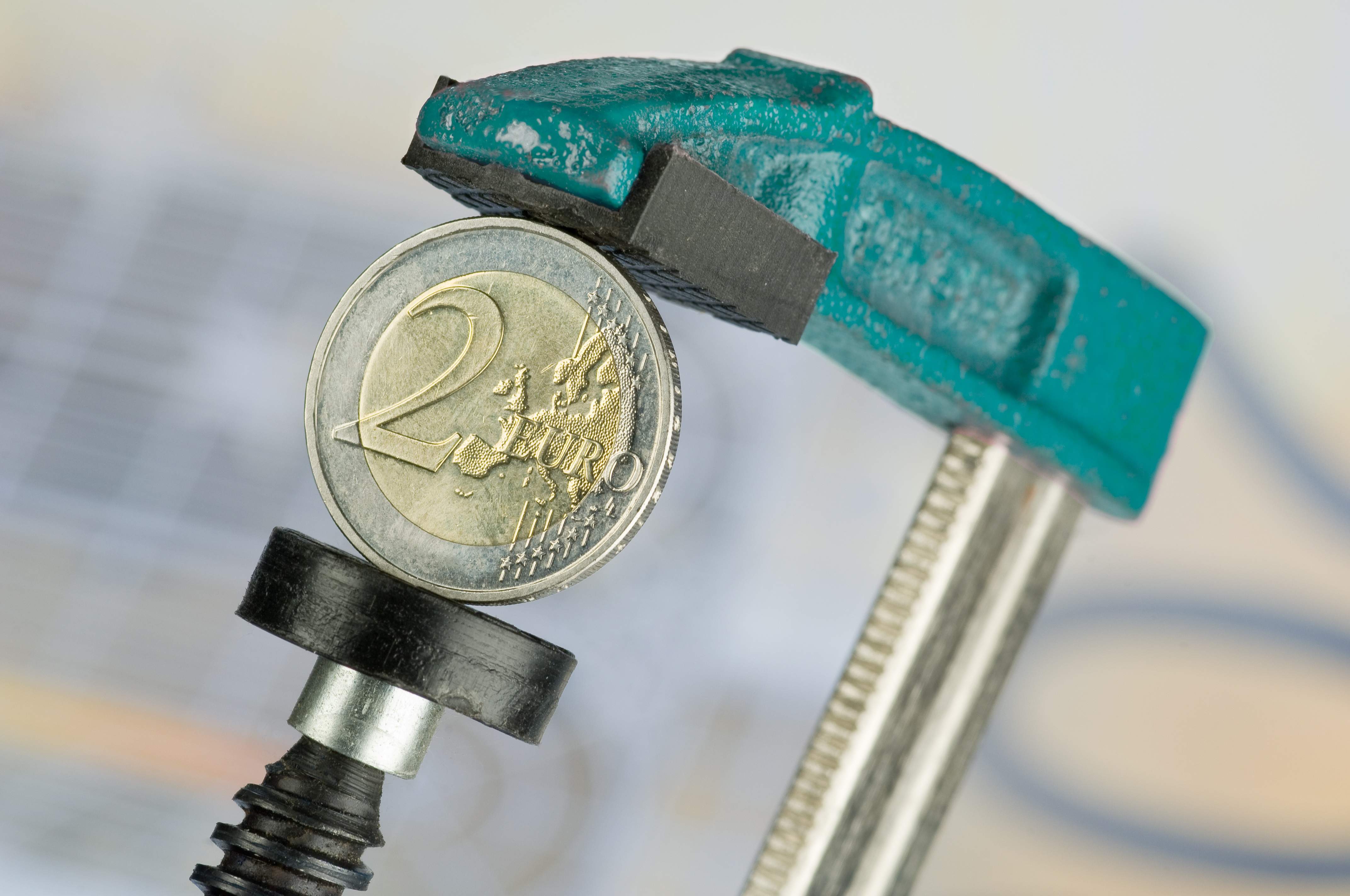 dos-euro-llave.jpg