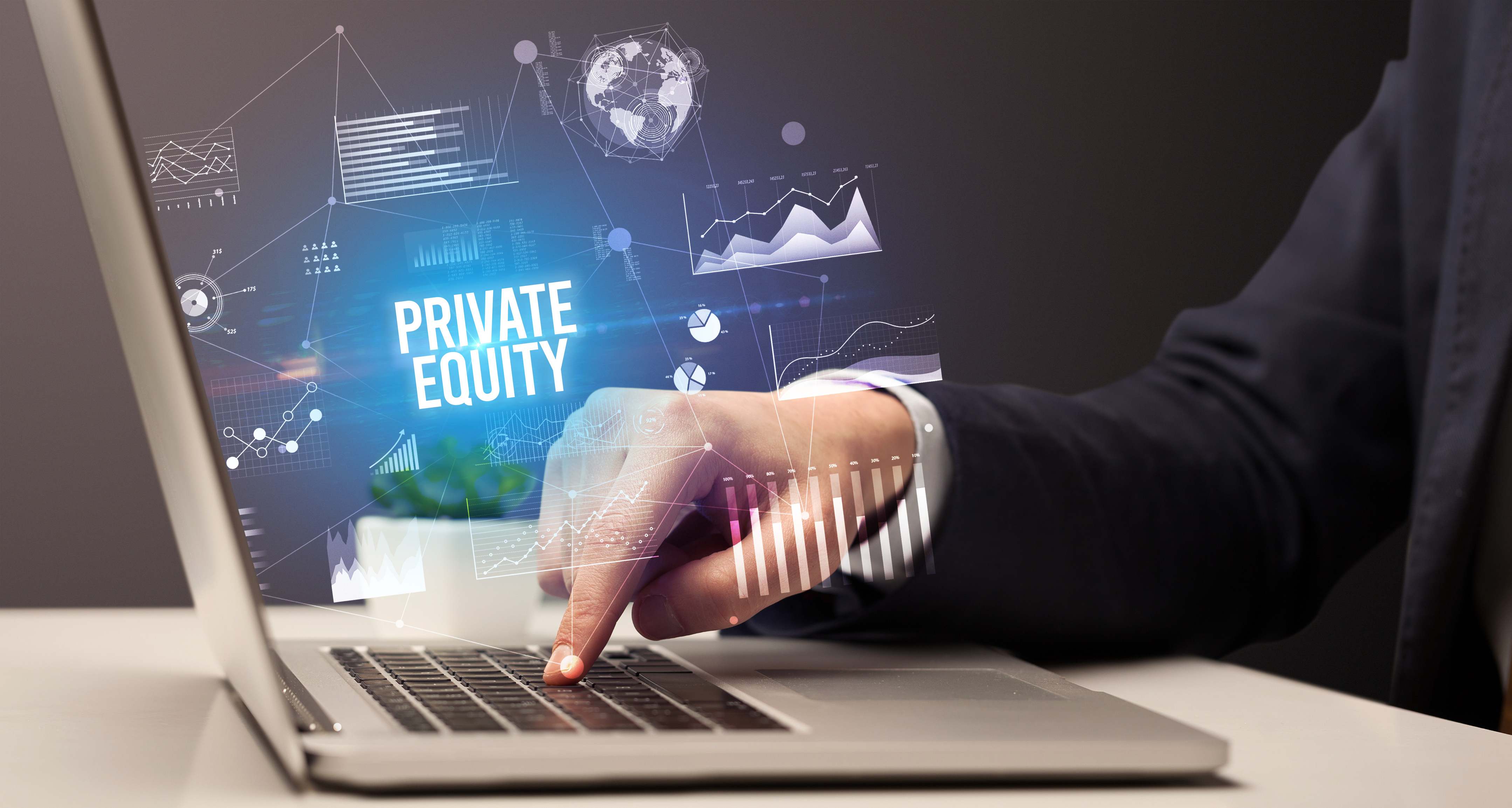 Una pantalla de ordenador con un gráfico con las letras Private Equity