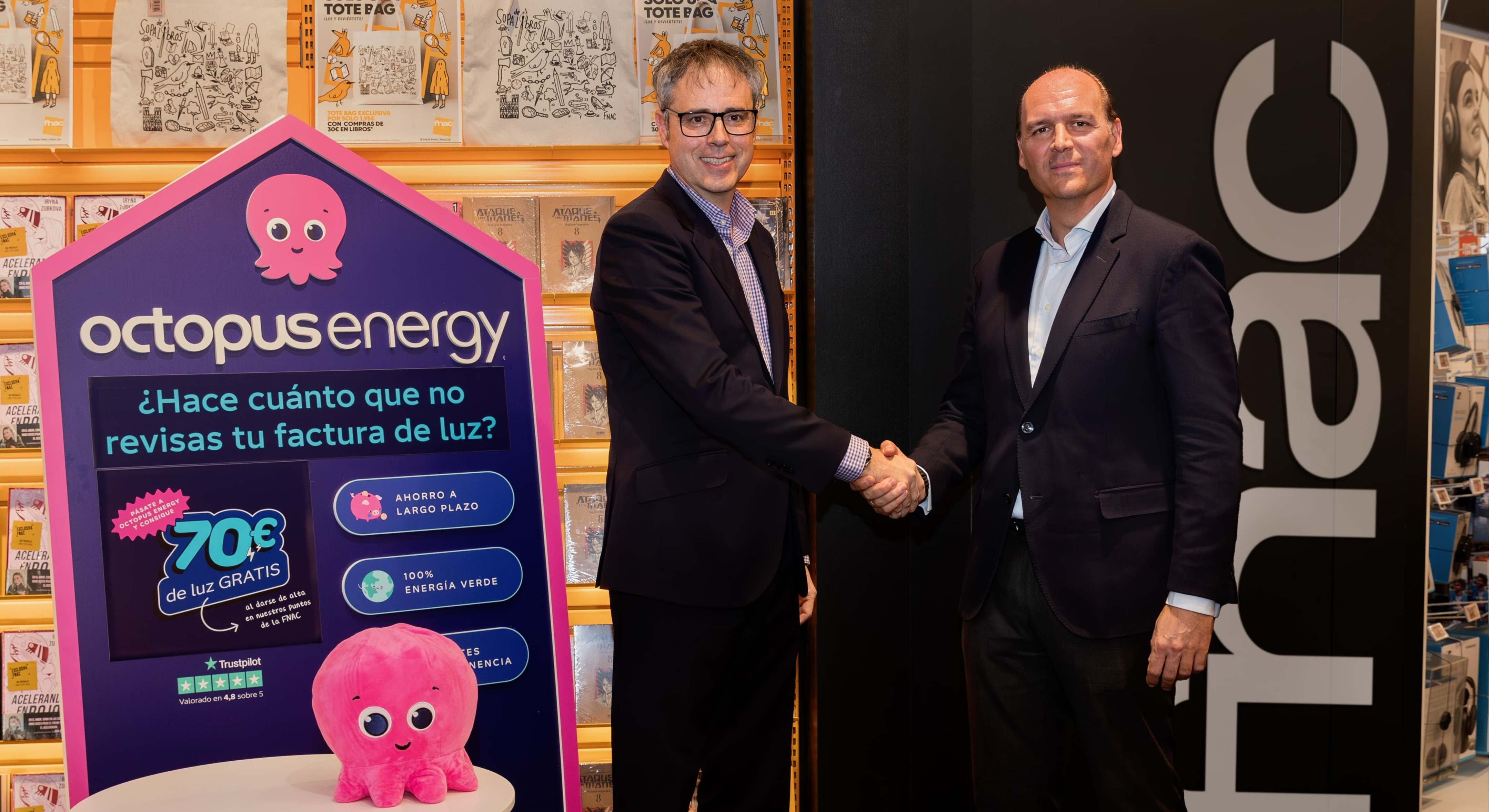 Domingo Guillén (Fnac) y Roberto Giner (Octopus Energy). / Fnac