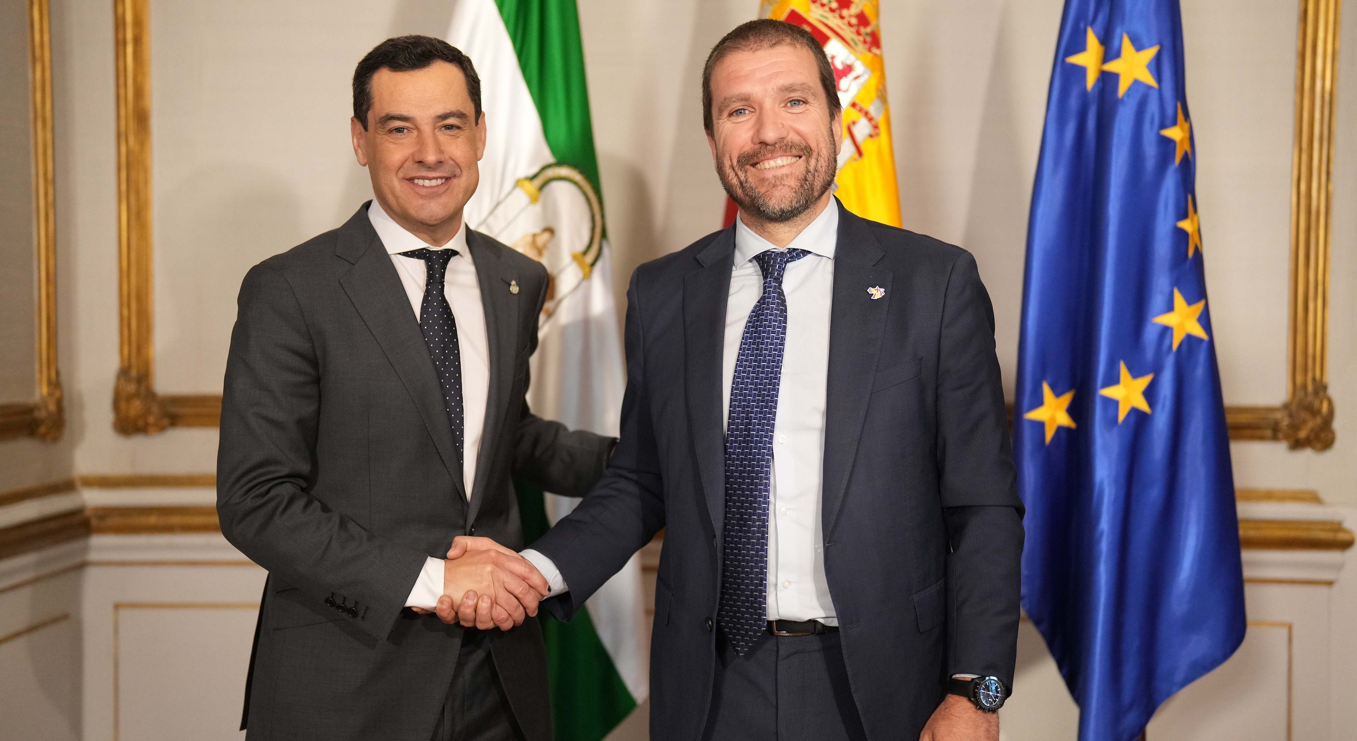 Juanma Moreno y Javier Escribano.