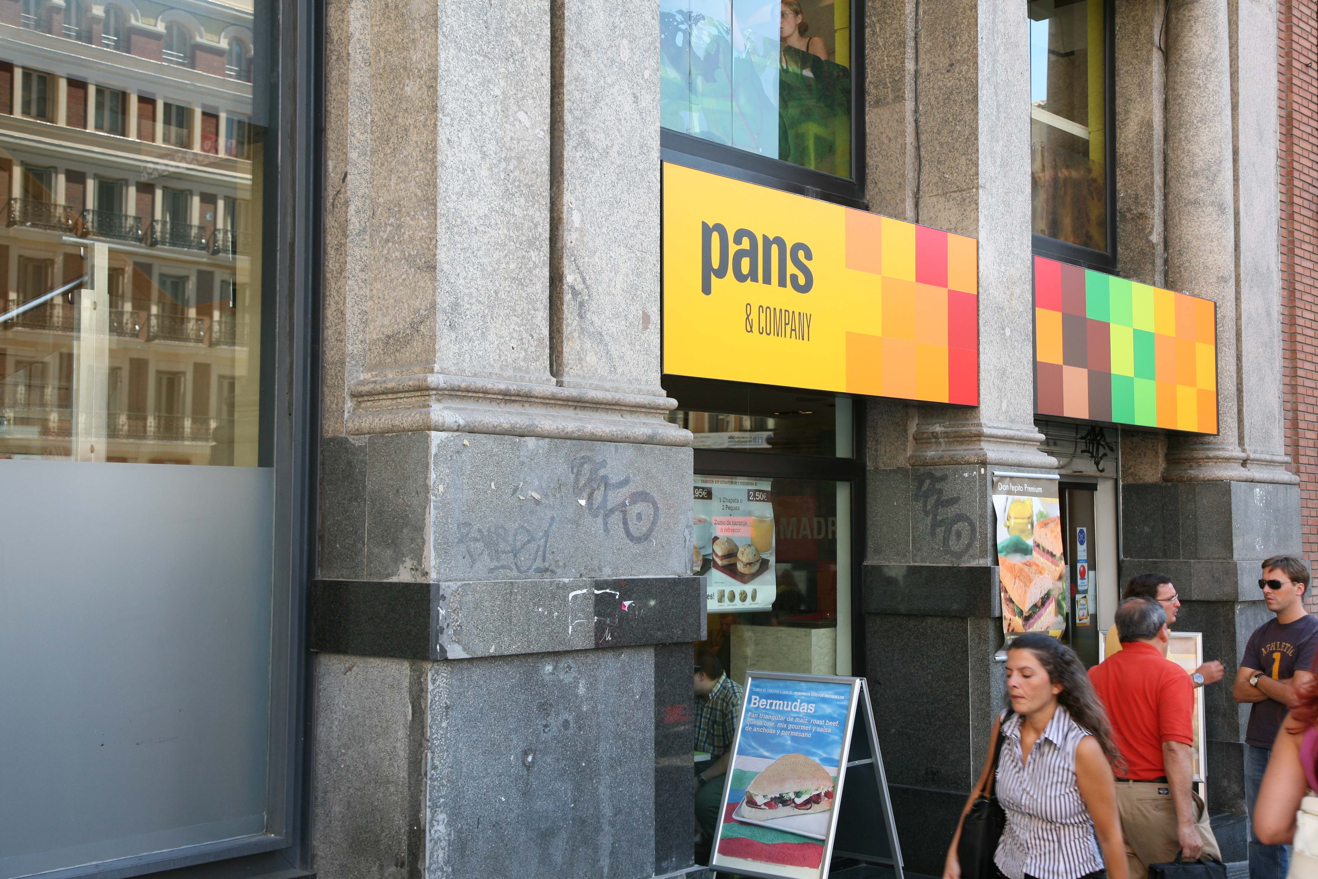 Pans & COmpany