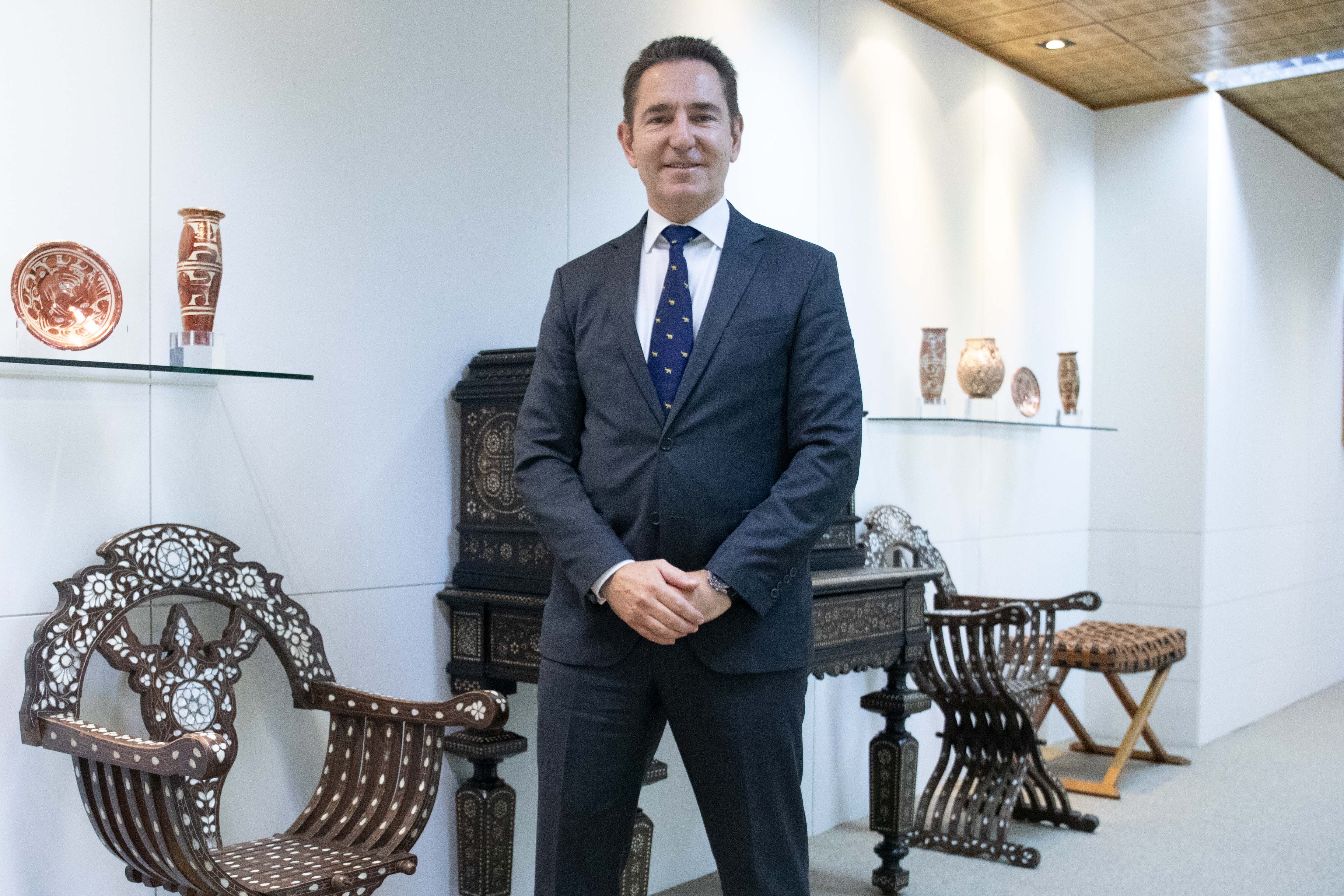 javiersierraceoaresbank.jpg