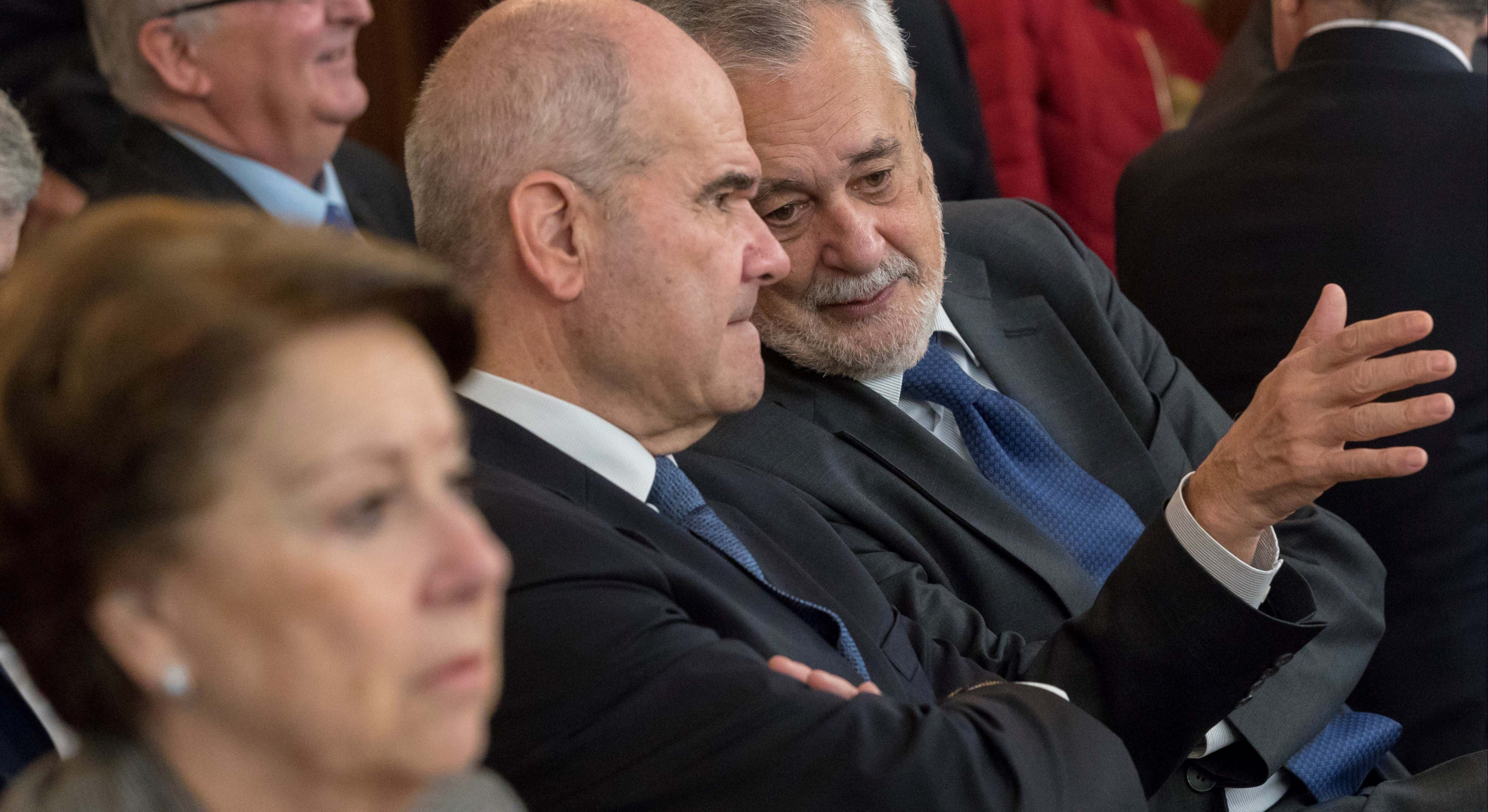 De i. a d.: Magdalena Álvarez, Manuel Chaves y José Antonio Griñán