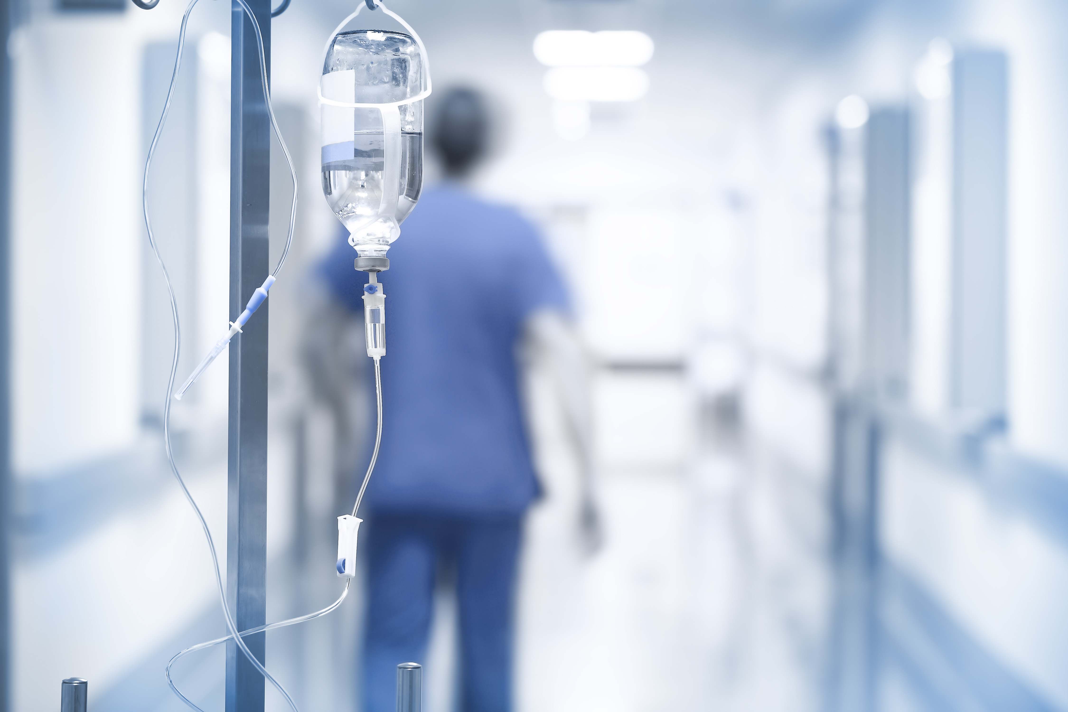 Interior de un hospital.
