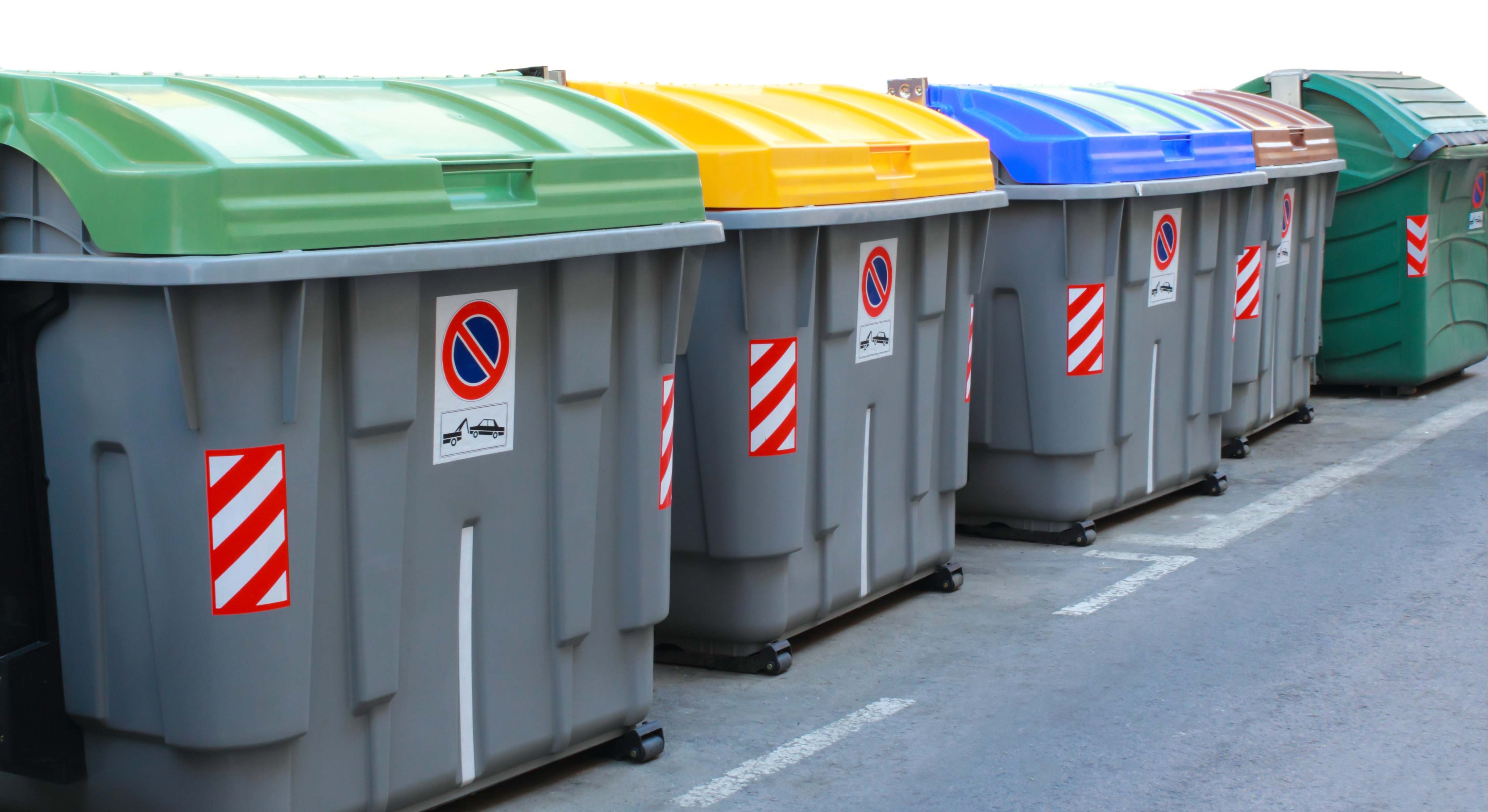Contenedores de basura.