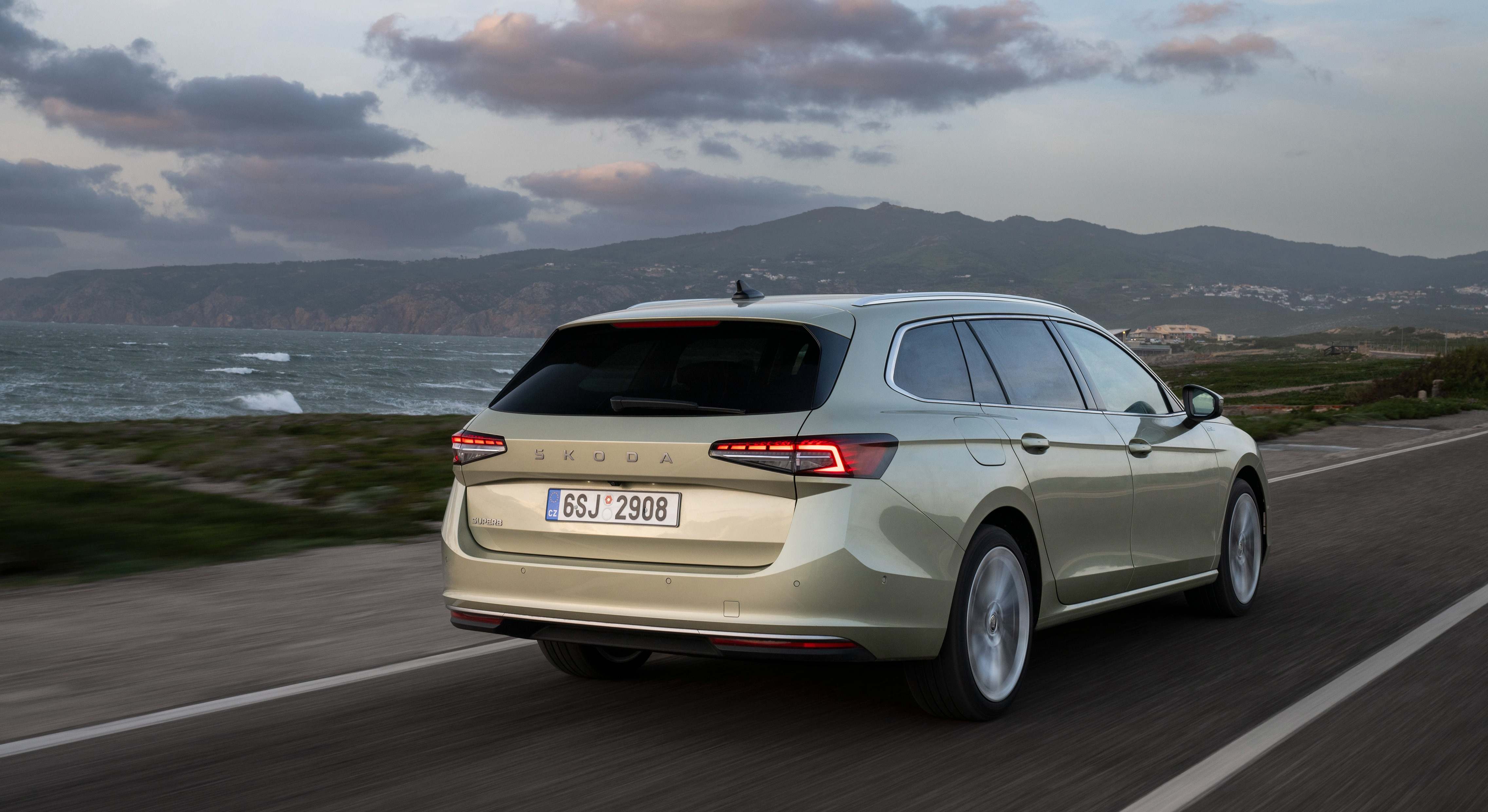 Skoda Superb Combi