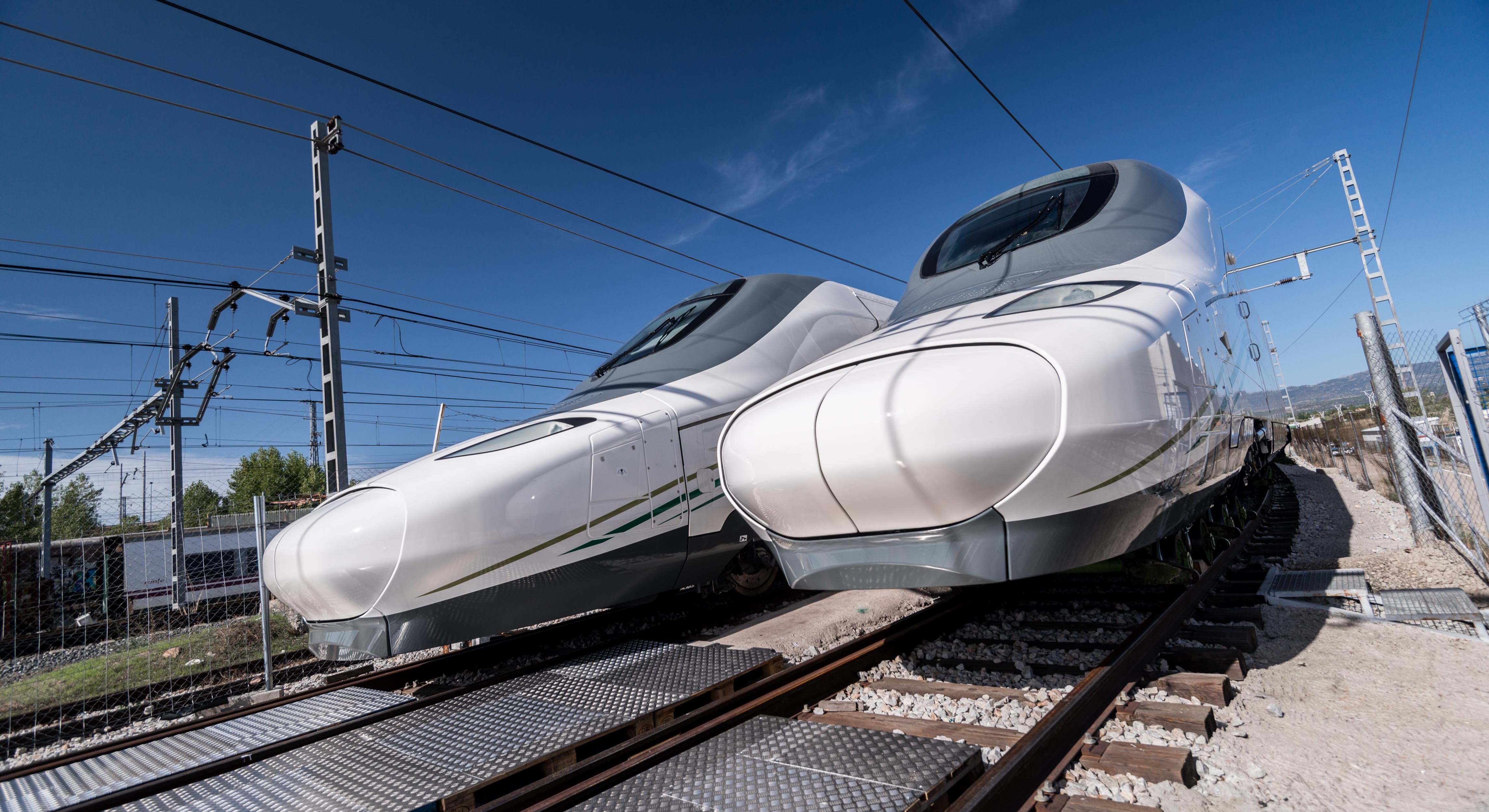 Trenes de alta velocidad diseñados por Talgo. / Daniel G. Mata