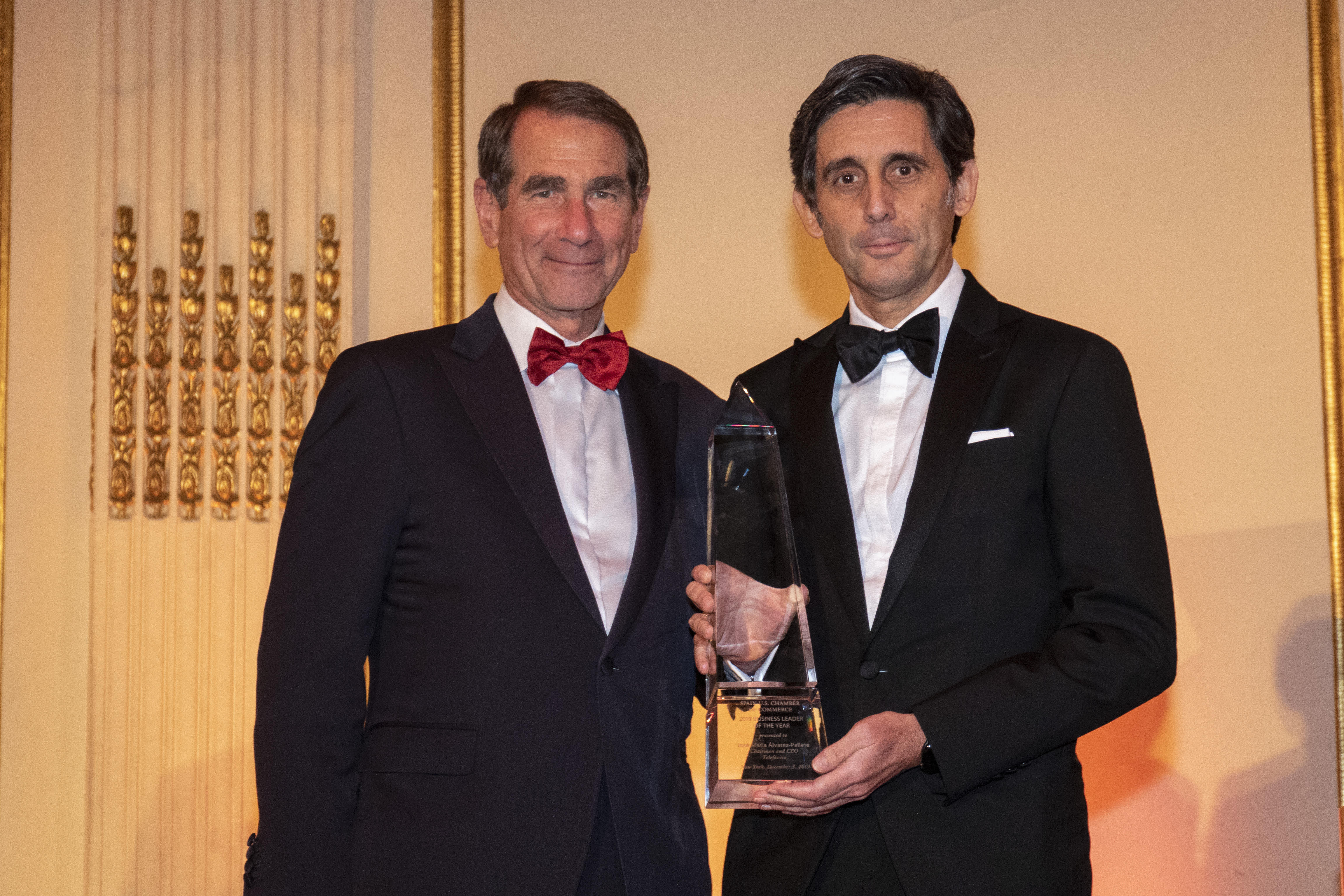 2019-Business-Leader-of-the-Year_1.jpg