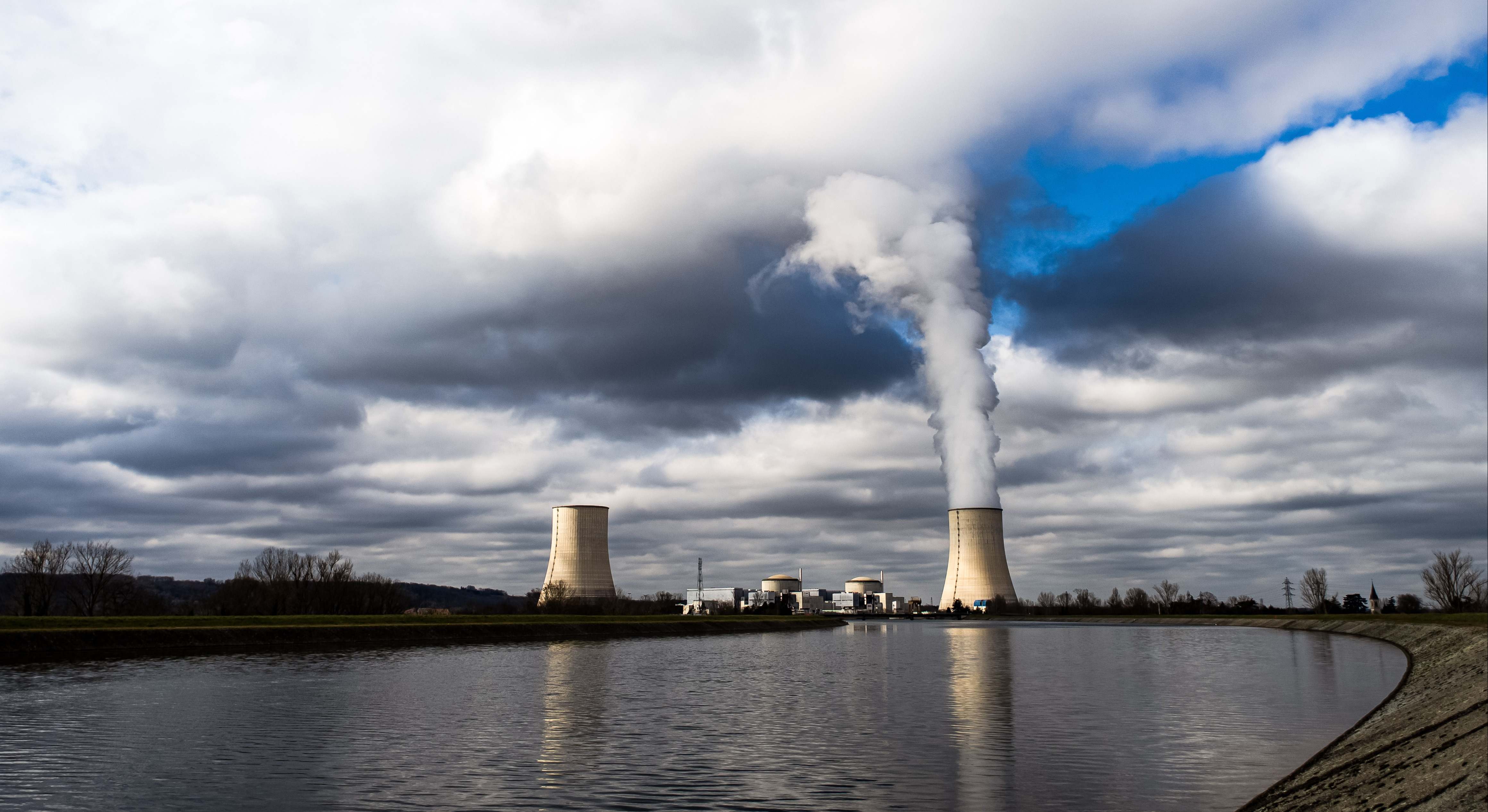 Planta nuclear en Francia (Bloomberg)
