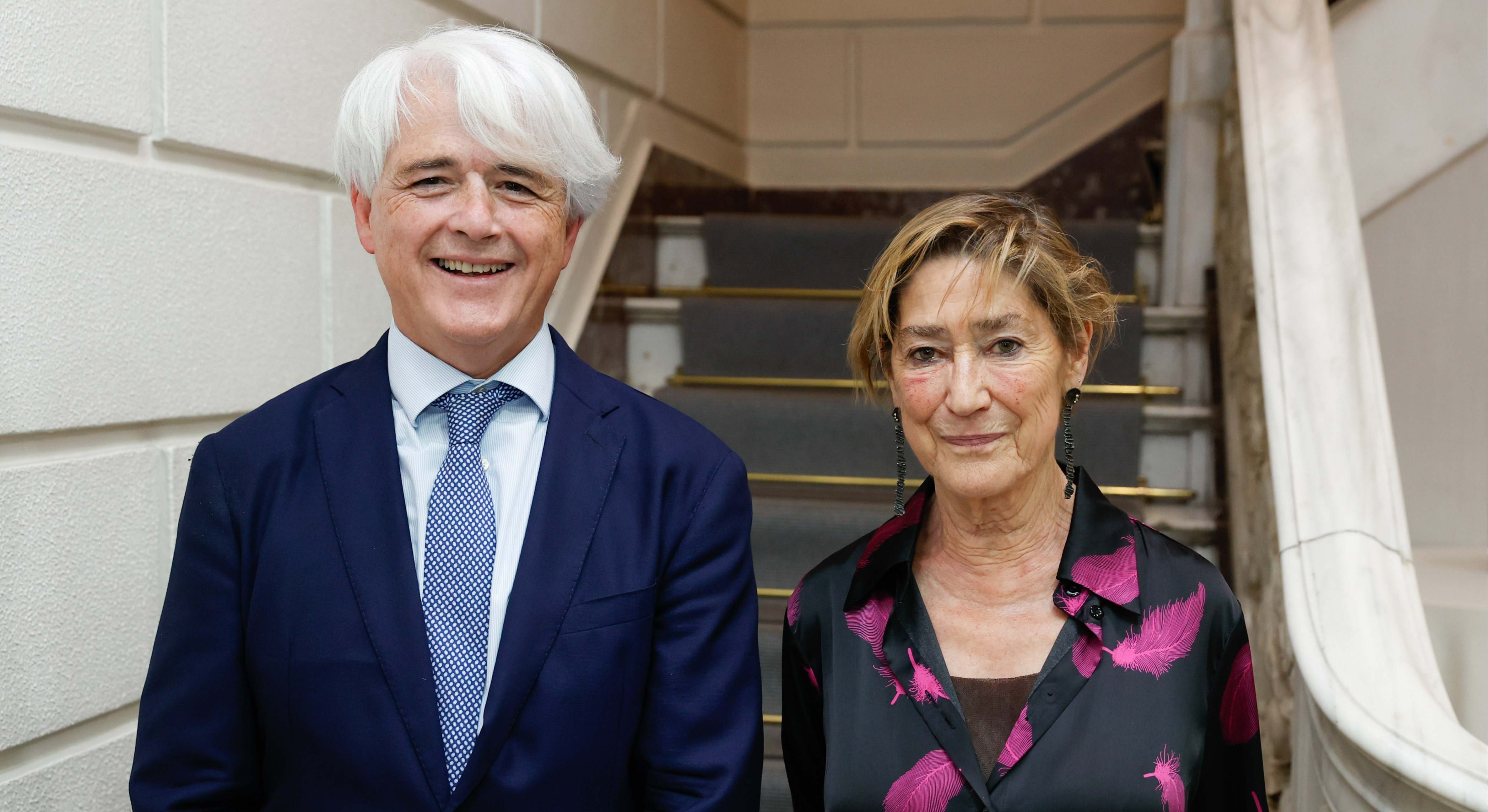 Salvador González Marín, nuevo presidente de la Abogacía, con Victoria Ortega, presidenta hasta ahora