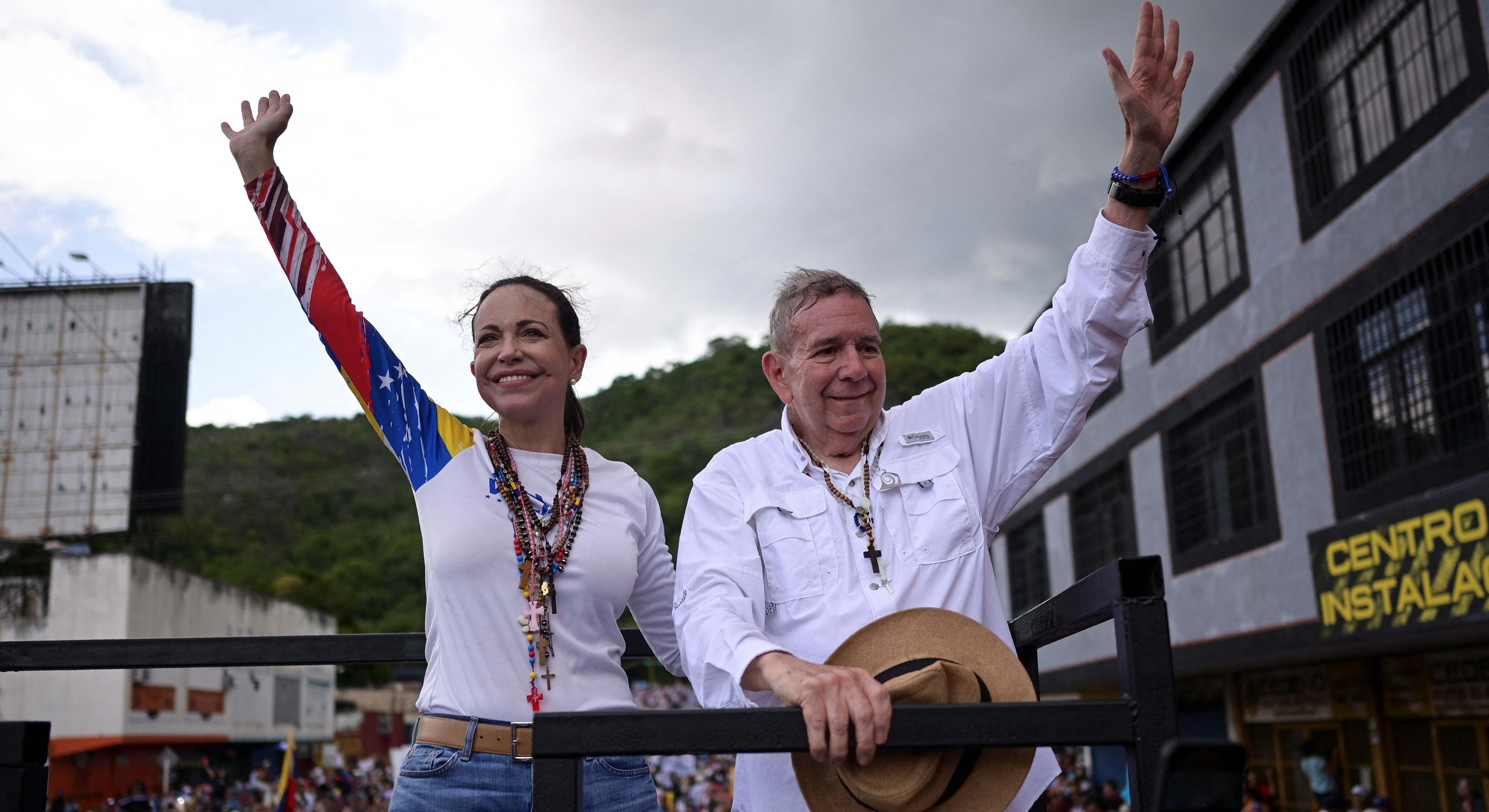 La líder opositora, María Corina Machado, y su candidato presidencial, Edmundo González. Foto: Reuters
