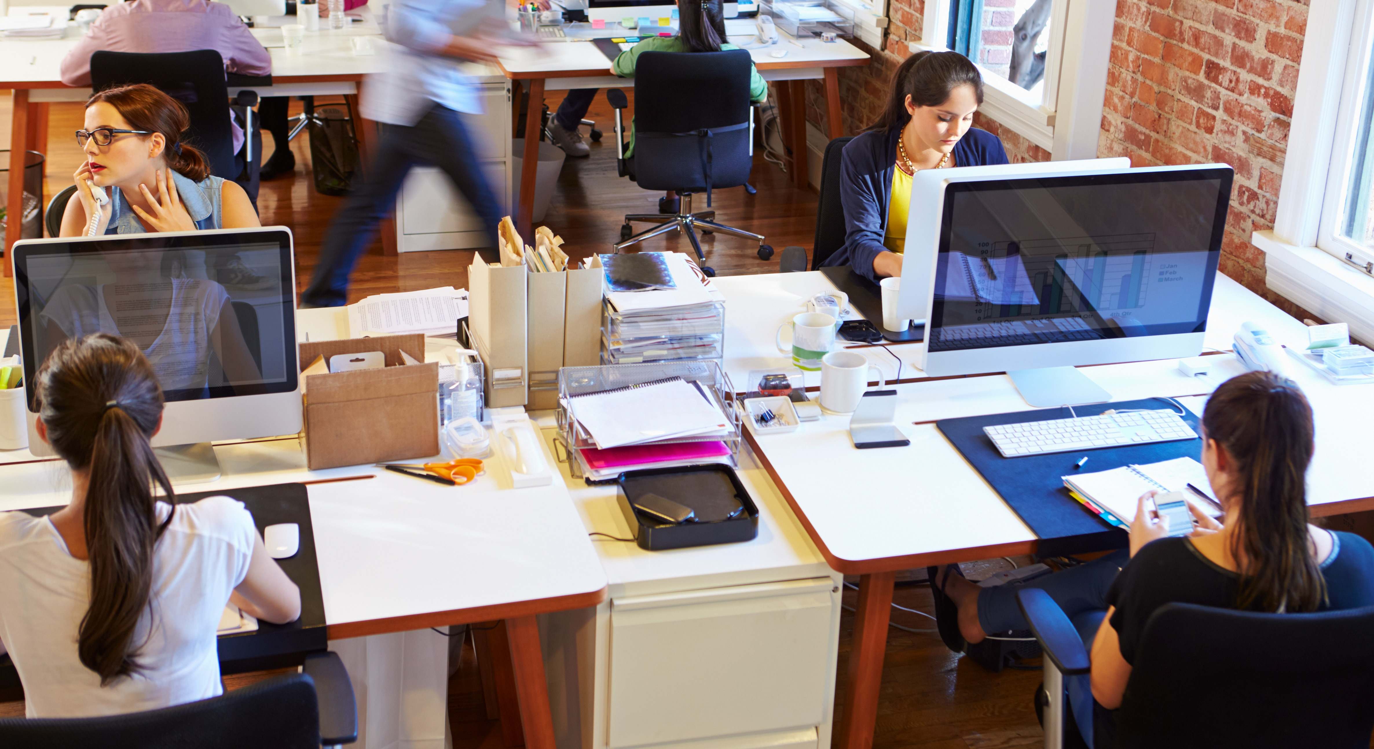 Trabajadores en una empresa