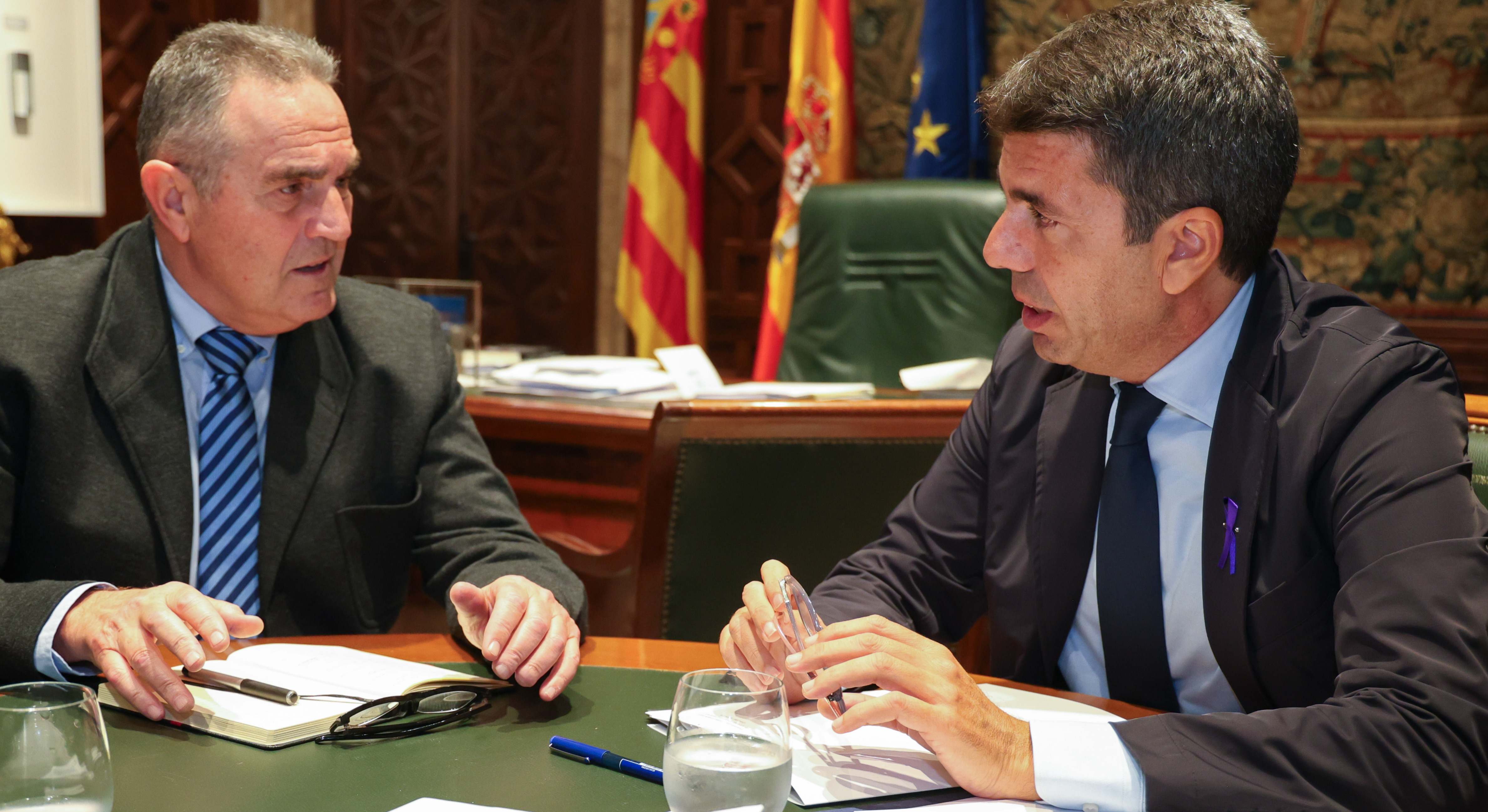 El nuevo vicepresidente Gan Pampols y Carlos Mazón.