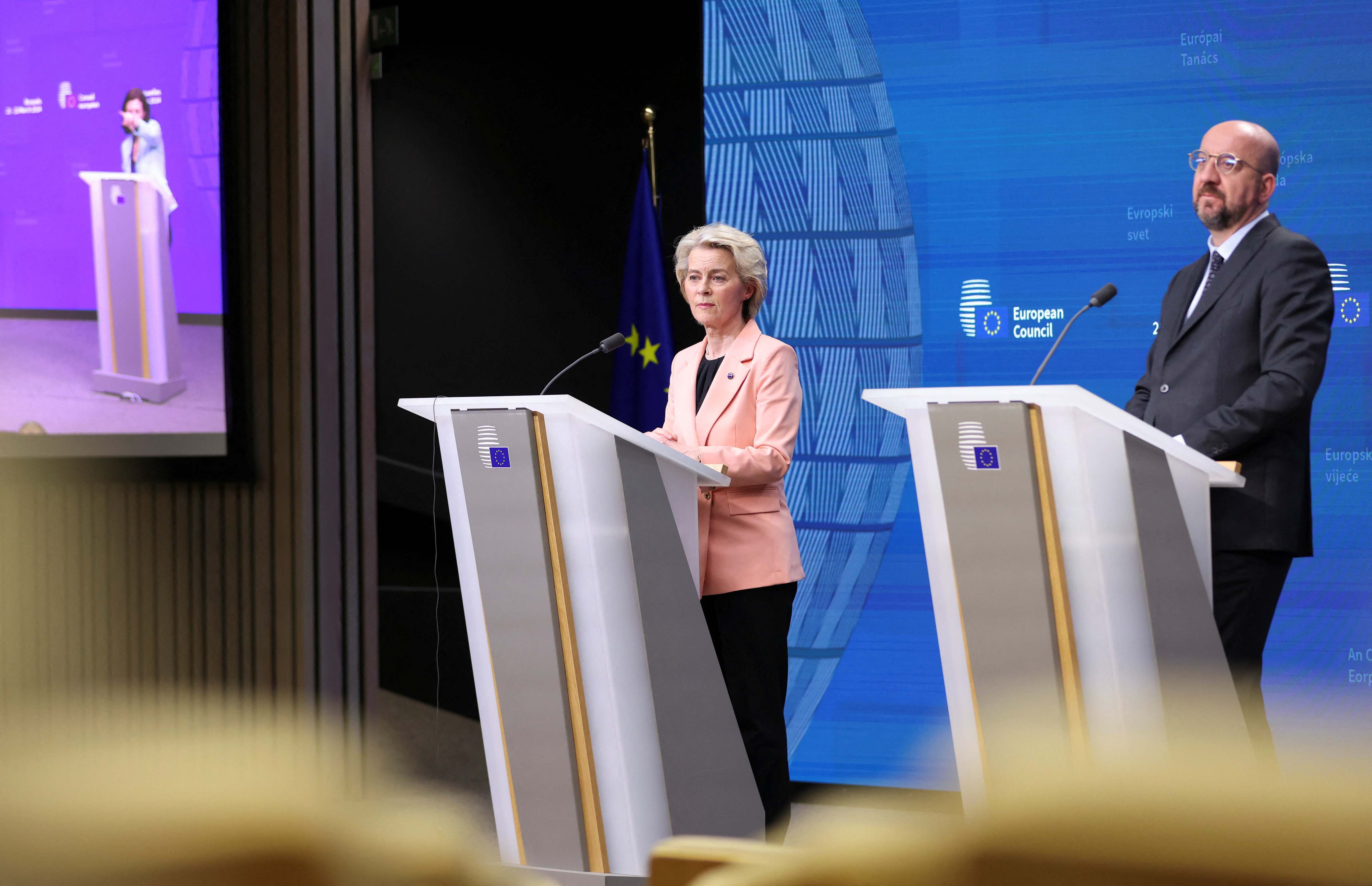 La presidenta de la Comisión Europea, Ursula von der Leyen y el presidente del Consejo de la UE, Charles Michel