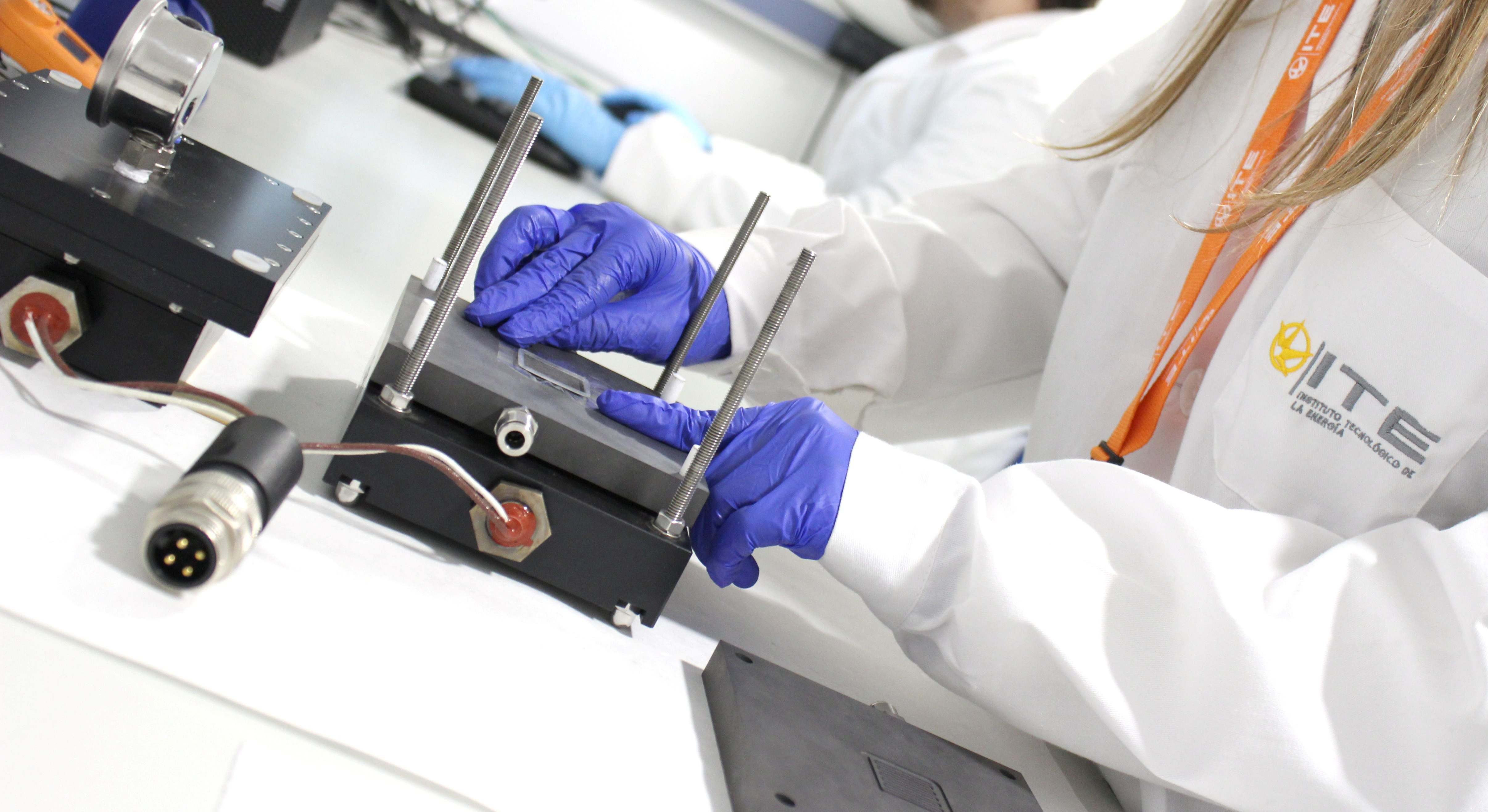 La pila de hidrógeno a partir de biomasa desarrollada por el ITE