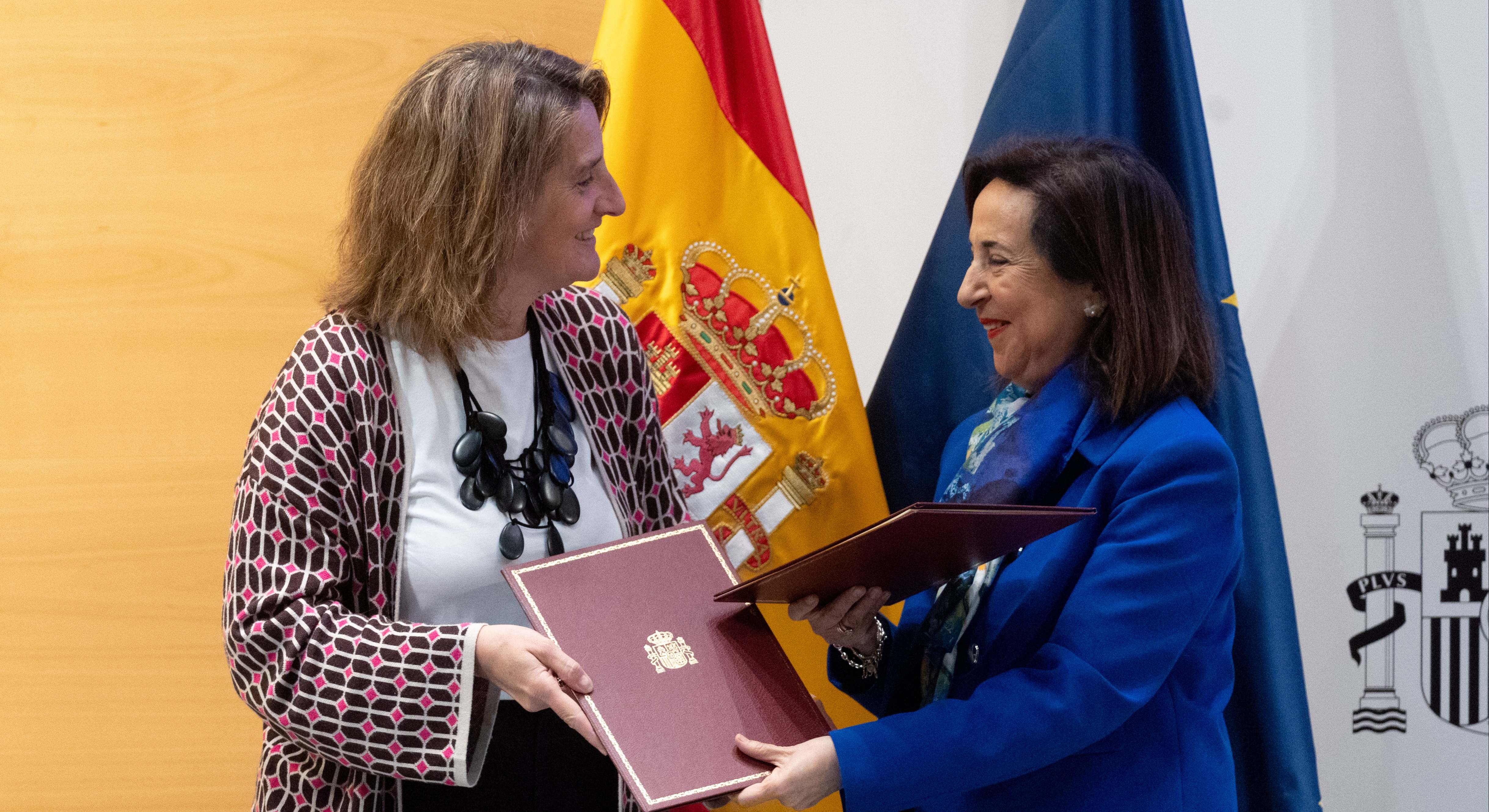 Teresa Ribera y Margarita Robles. Foto: EP.