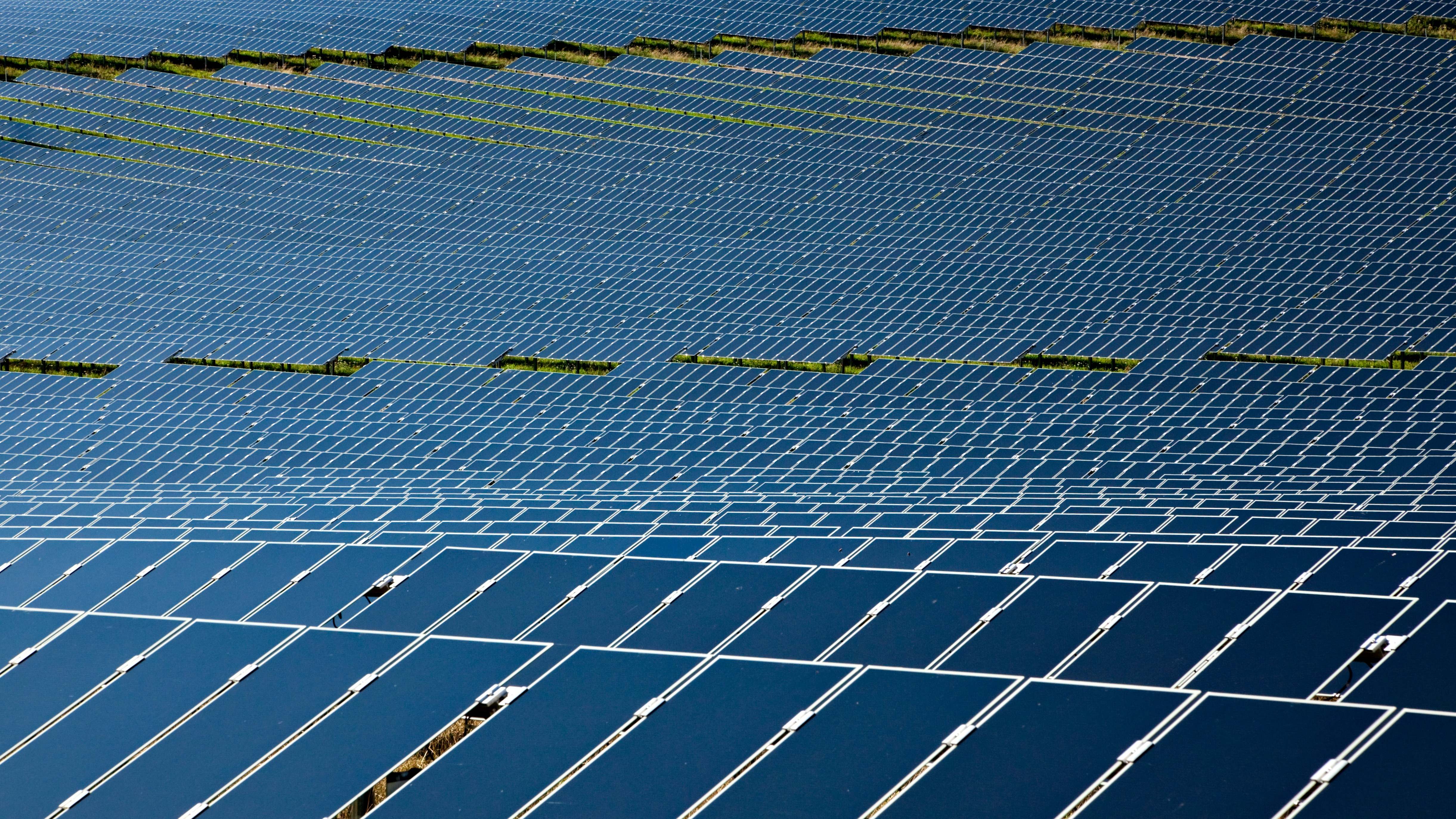 paneles-solares.jpg