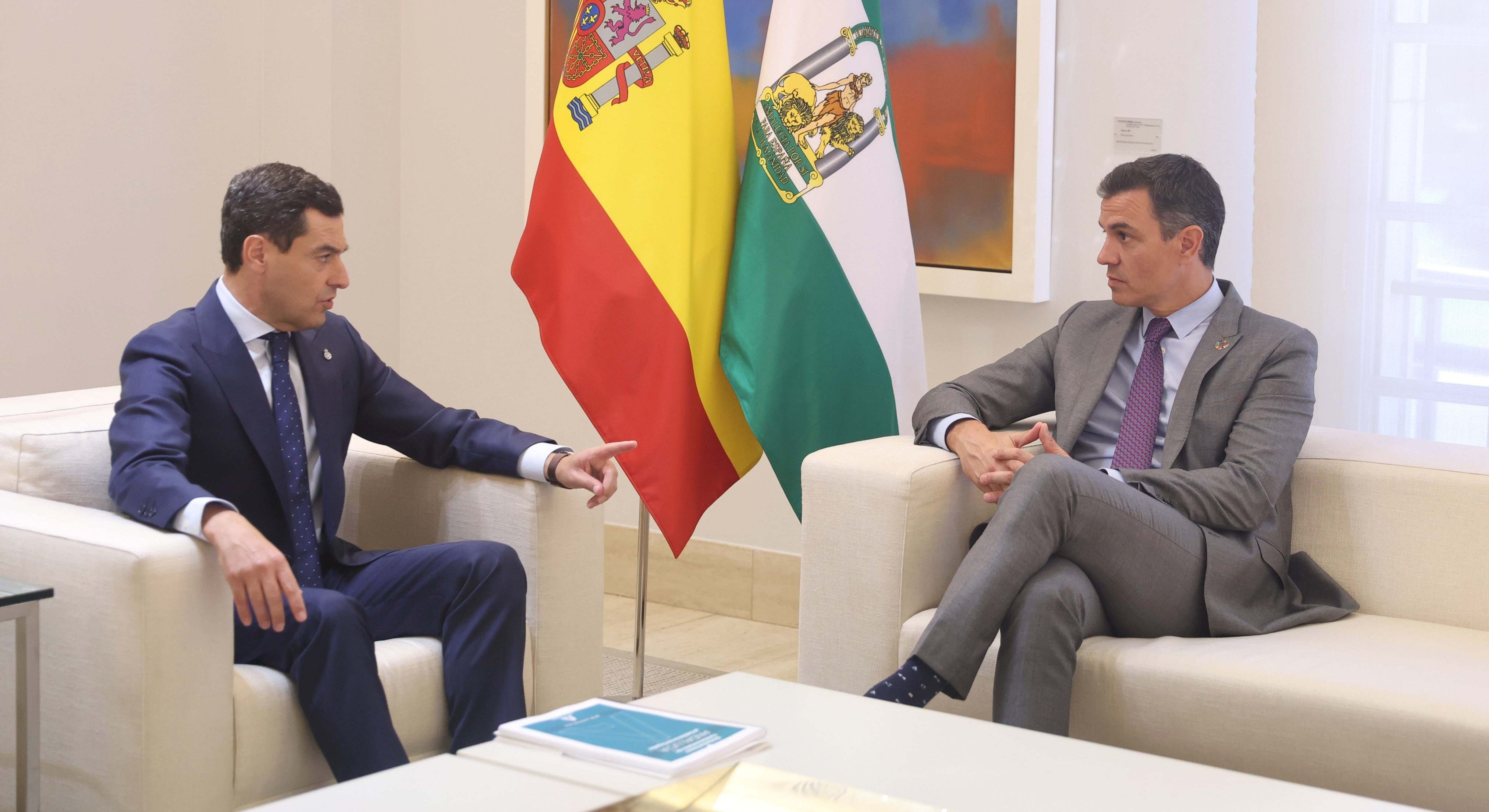 Juanma Moreno y Pedro Sánchez en una reunión anterior en Moncloa.