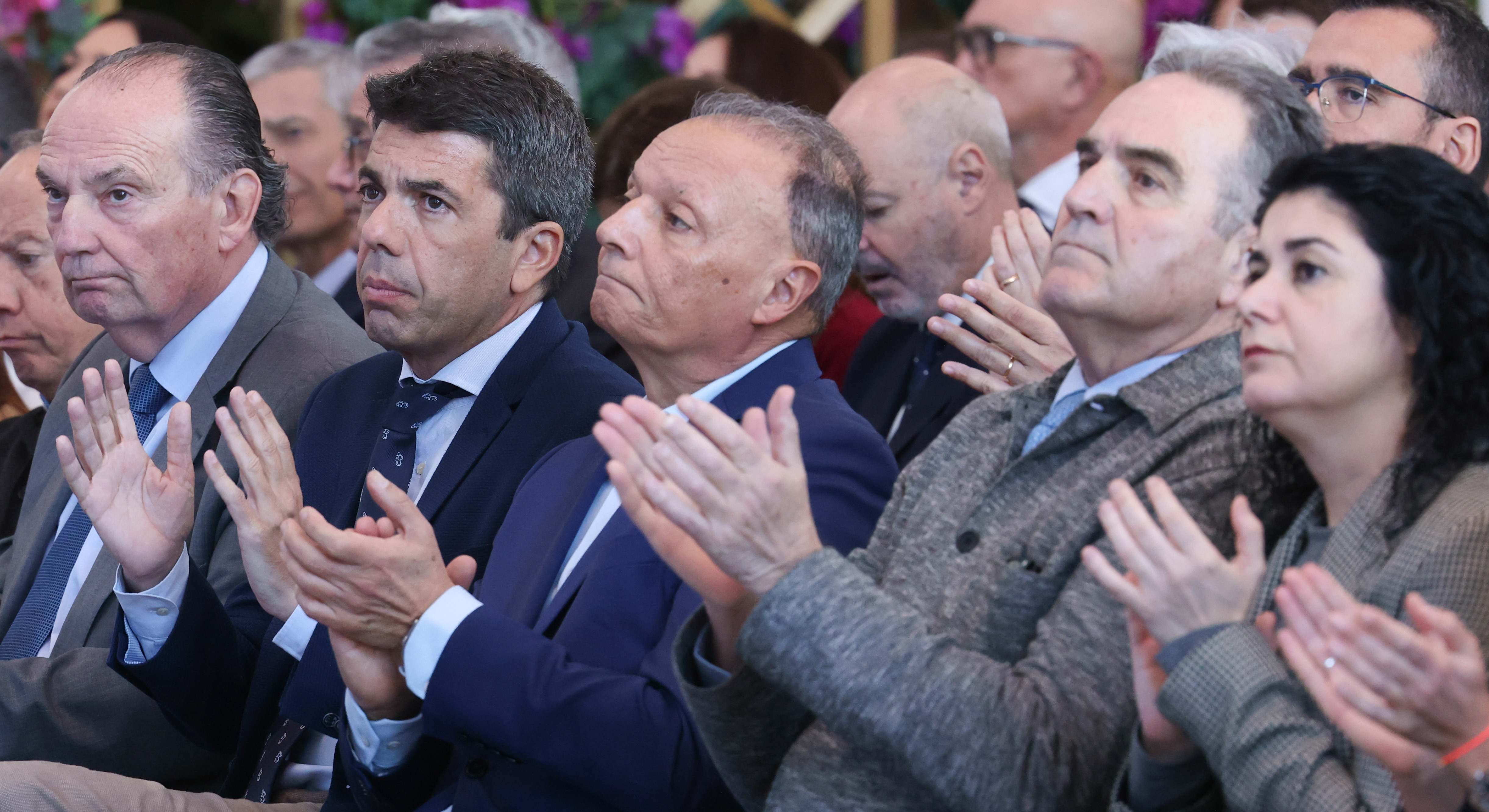 Mazón, en un acto con agentes sociales y Gan Pampols.