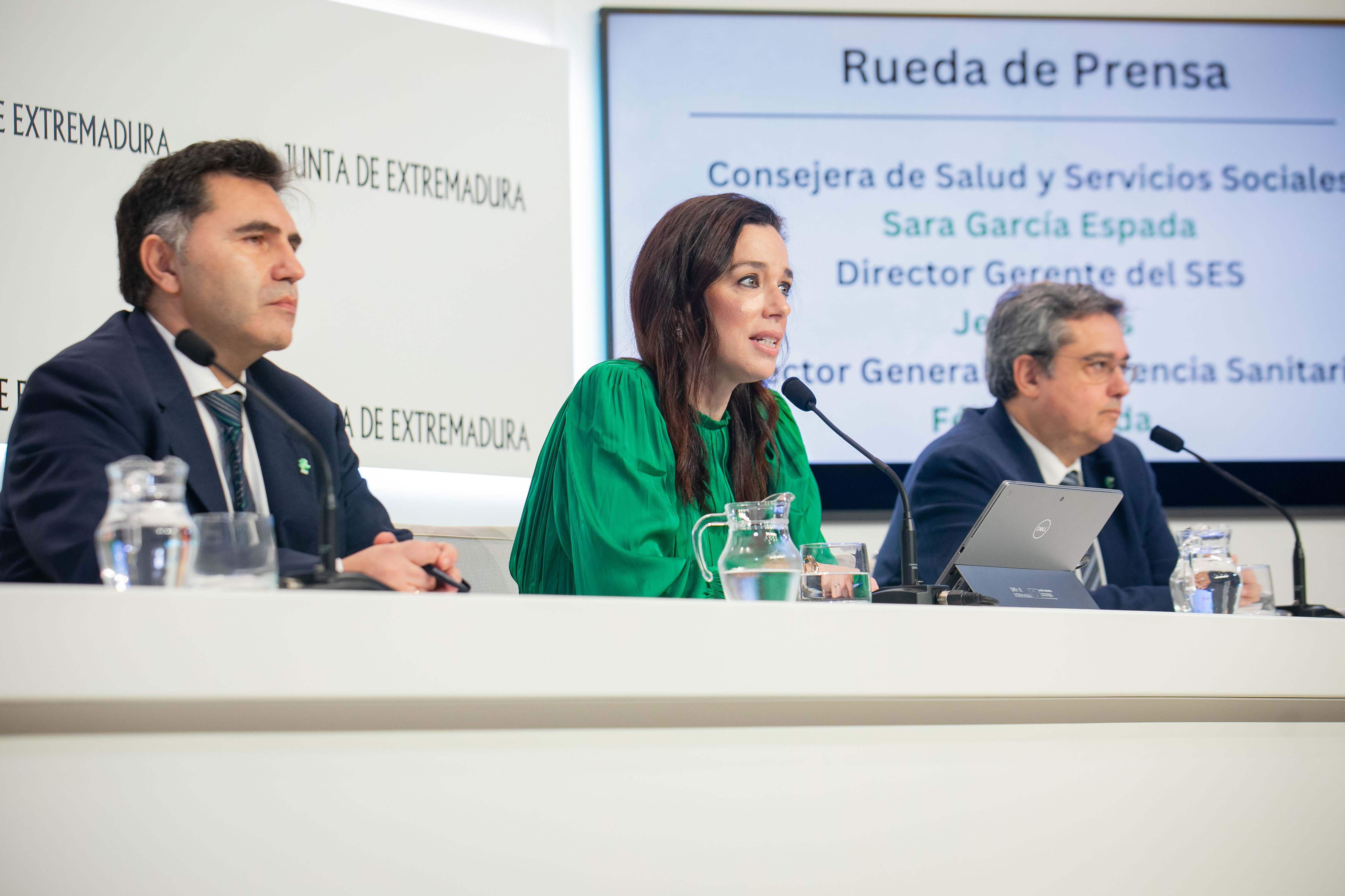 La consejera de Salud y Servicios Sociales, Sara García Espada en rueda de prensa