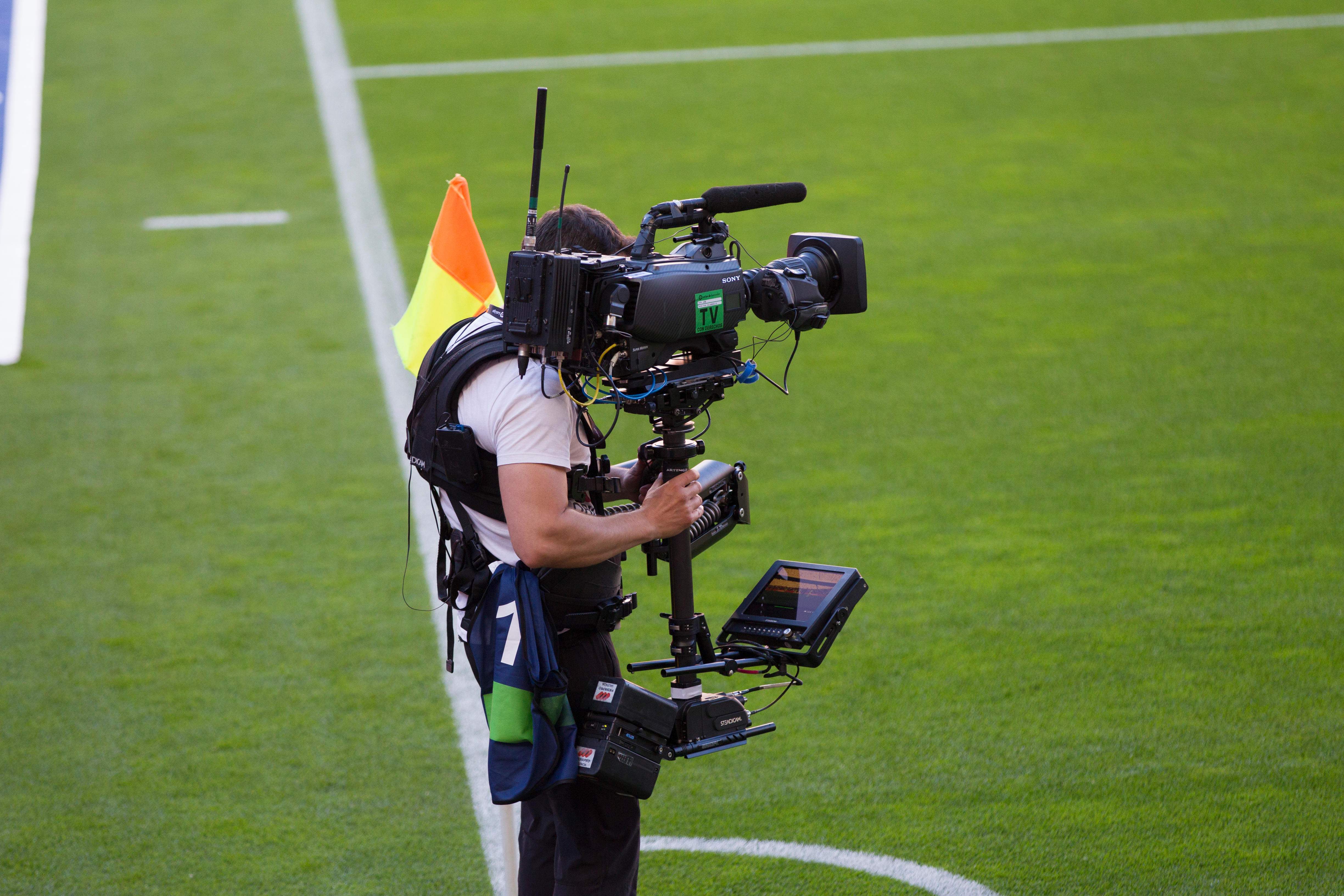 camara-camp-nou.jpg