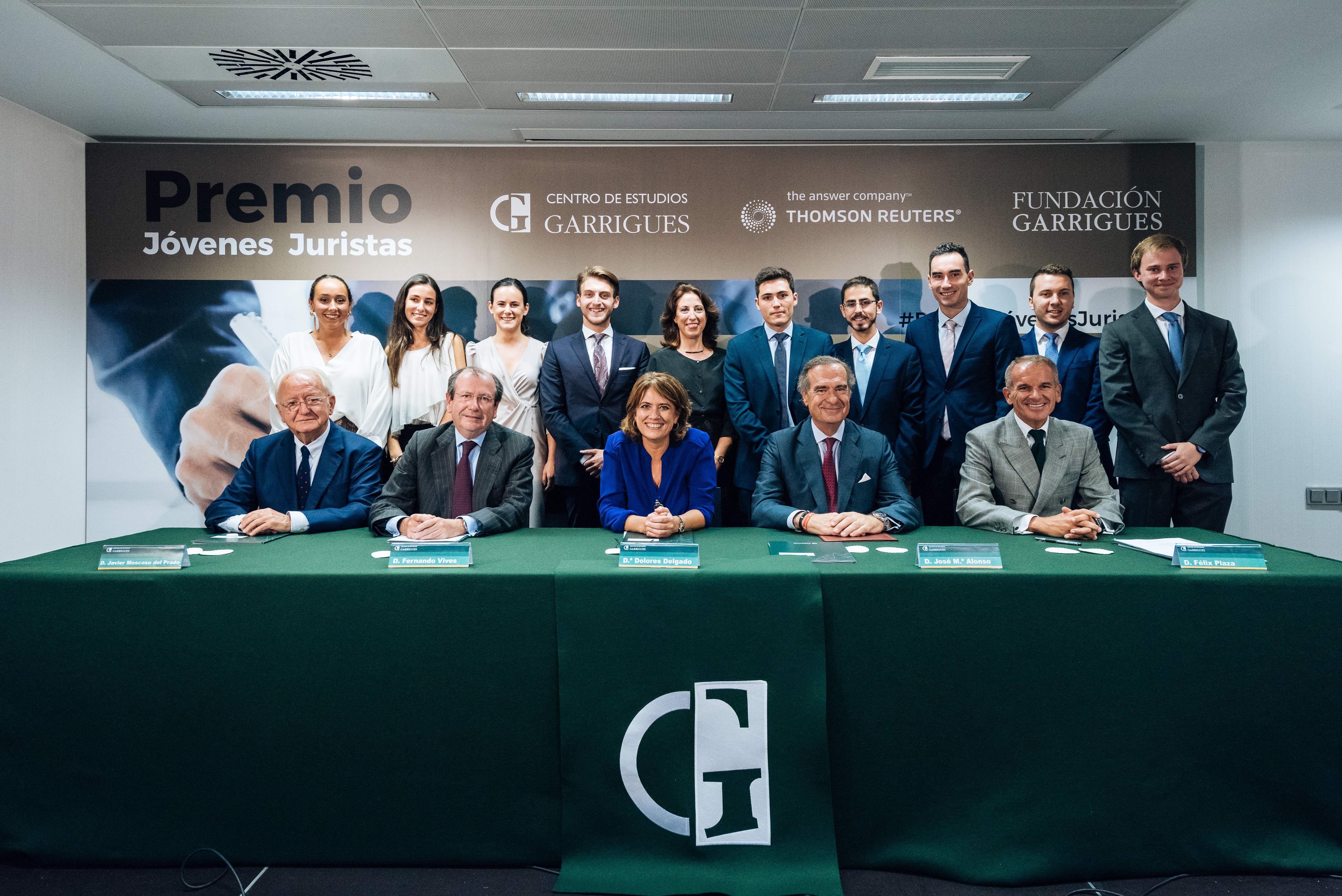 Mesa-presidencial-decana-y-ganadores.jpg