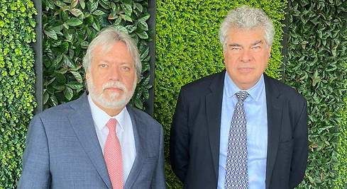 490x_Luis-Mauricio-Amodio.jpg