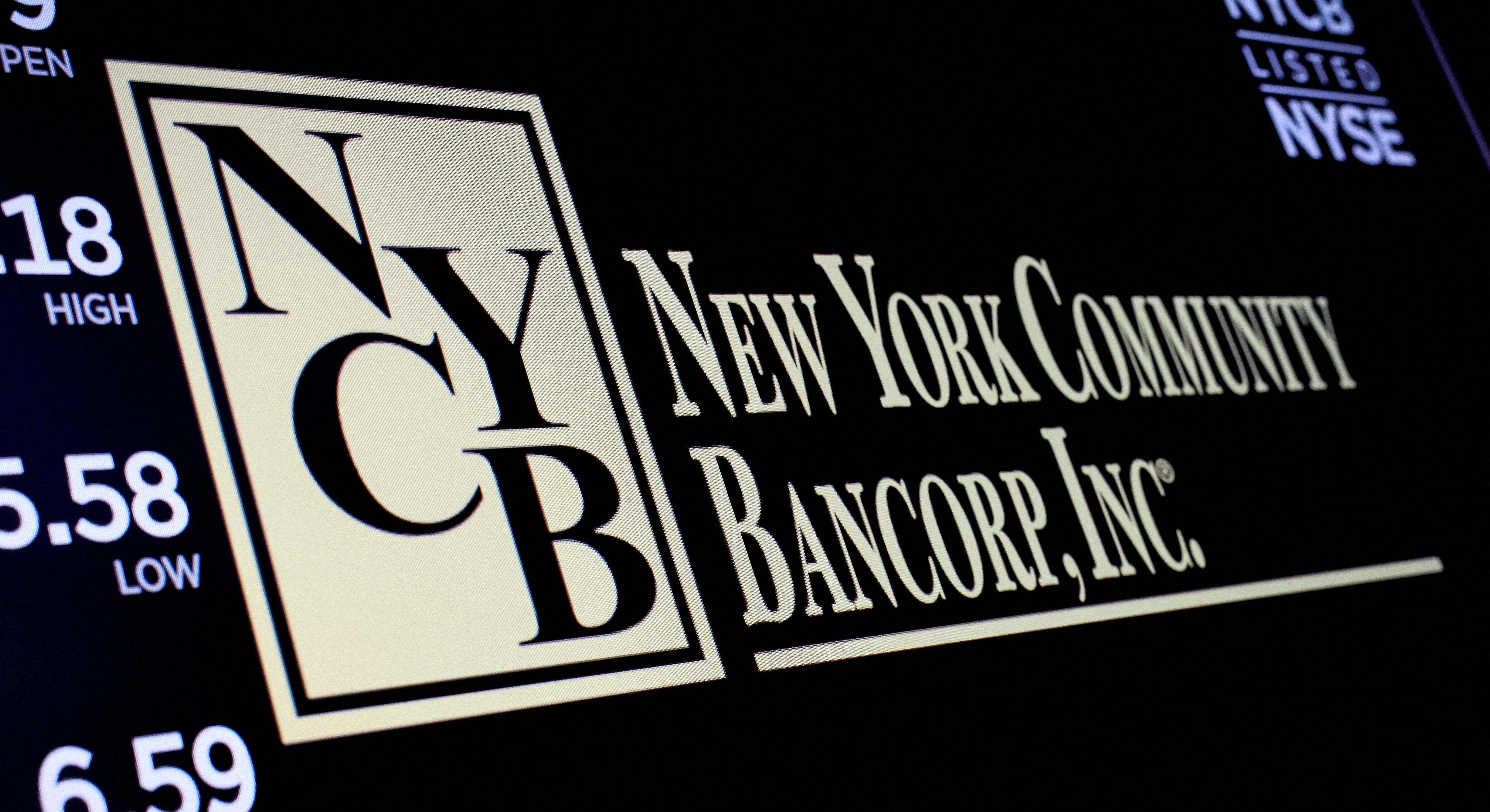 El logo de NYCB en la Bolsa de Nueva York. Foto: Reuters
