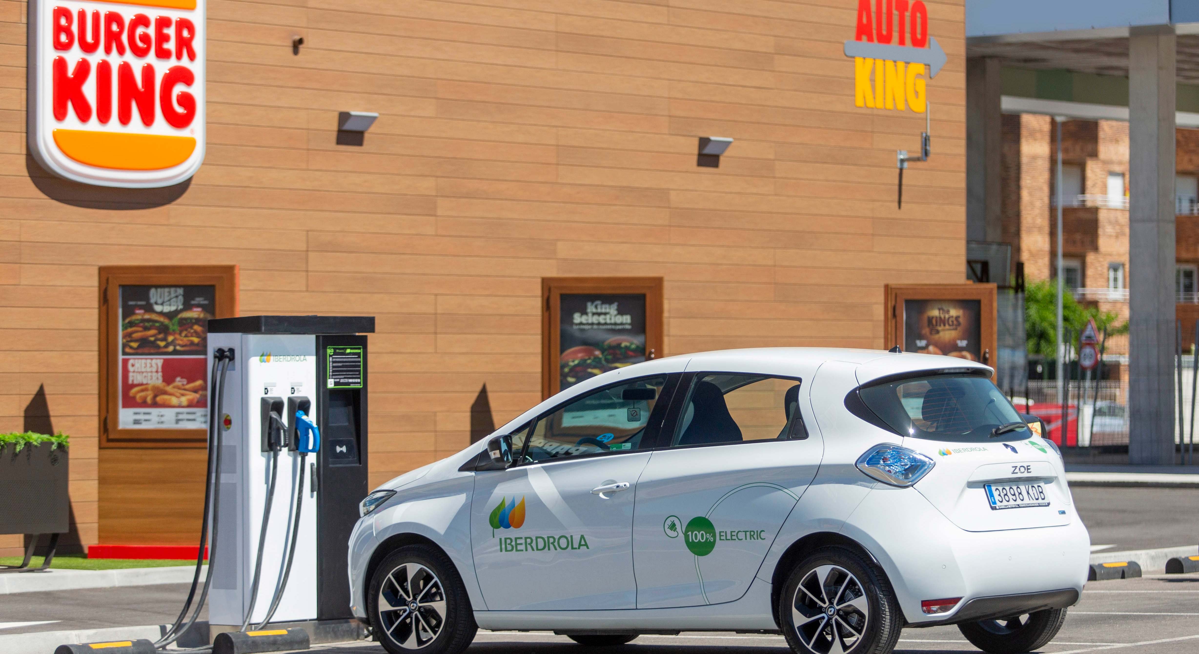 Iberdrola suministrará energía renovable a todos los restaurantes de Burger King en España.