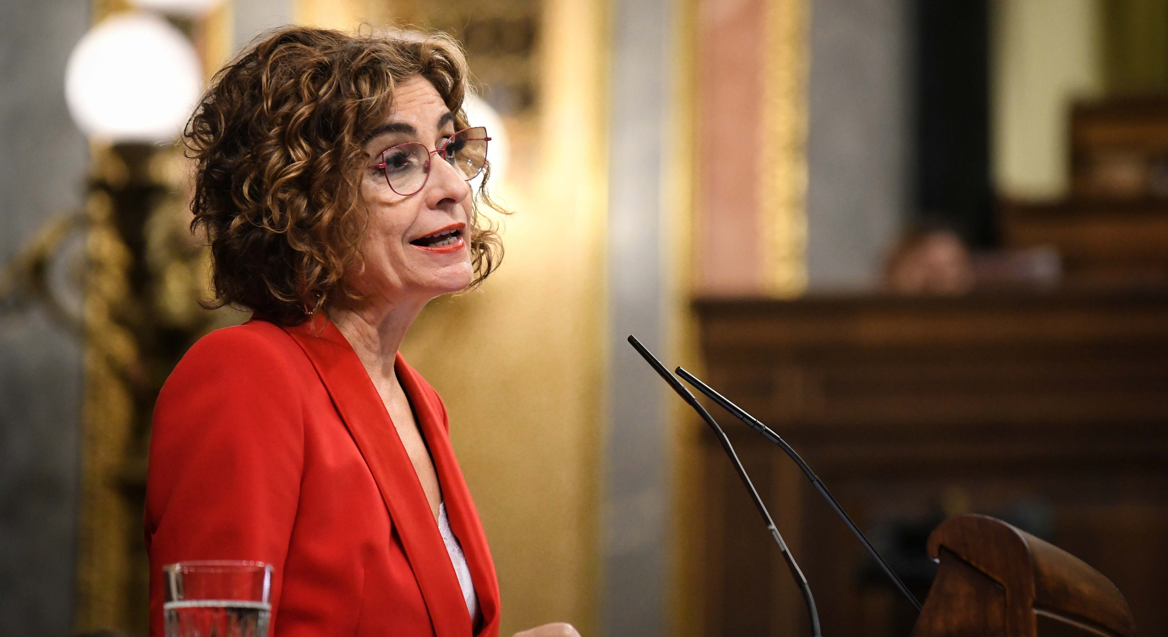 La vicepresidenta primera y ministra de Hacienda, María Jesús Montero, en el Congreso de los Diputados