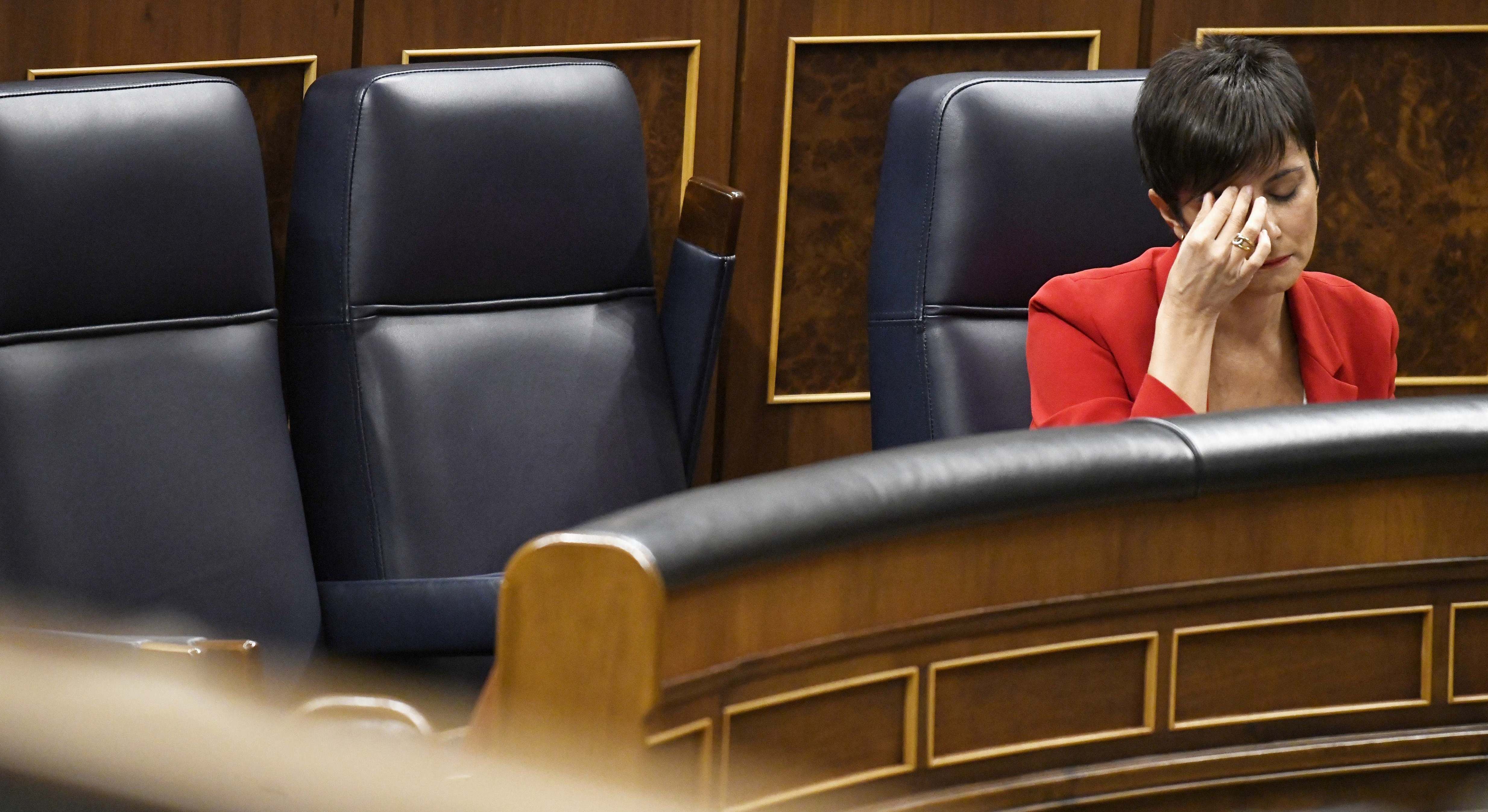 La ministra de Vivienda, Isabel Rodríguez, durante una sesión de control al Gobierno, en el Congreso de los Diputados, a 23 de octubre de 2024