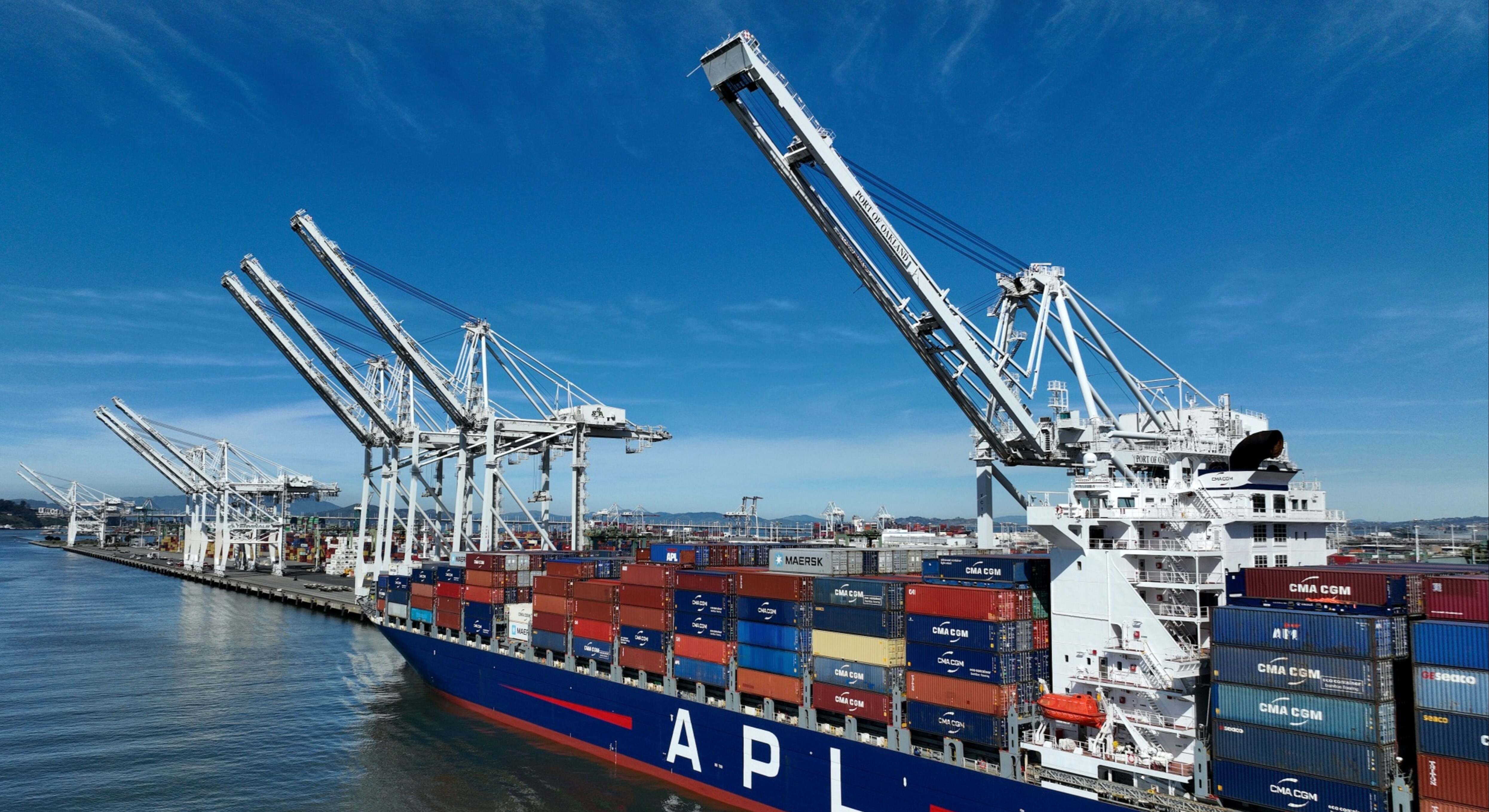 Grúas en el puerto de Oakland en California. Foto: Bloomberg
