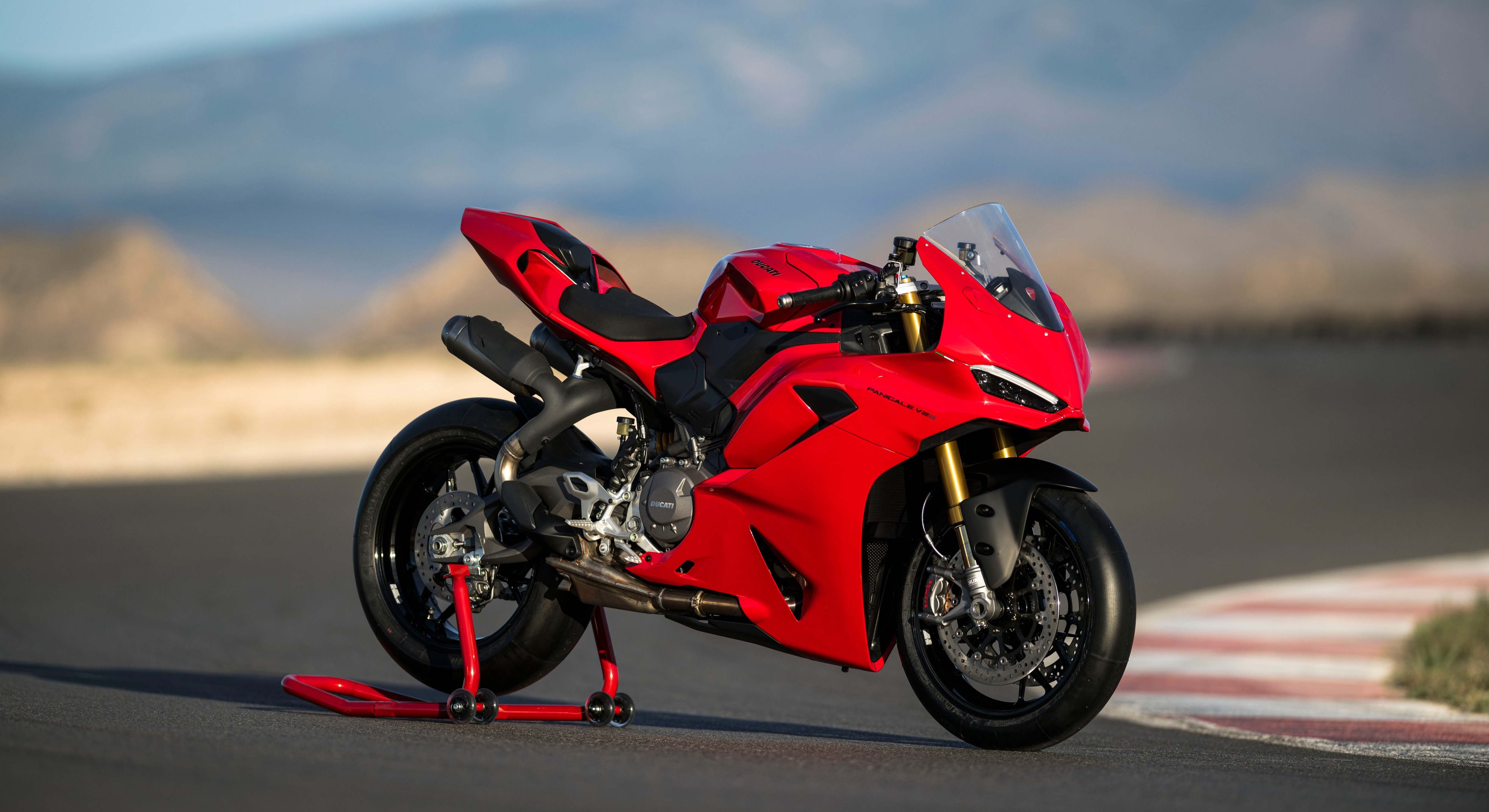 Ducati Panigale V2