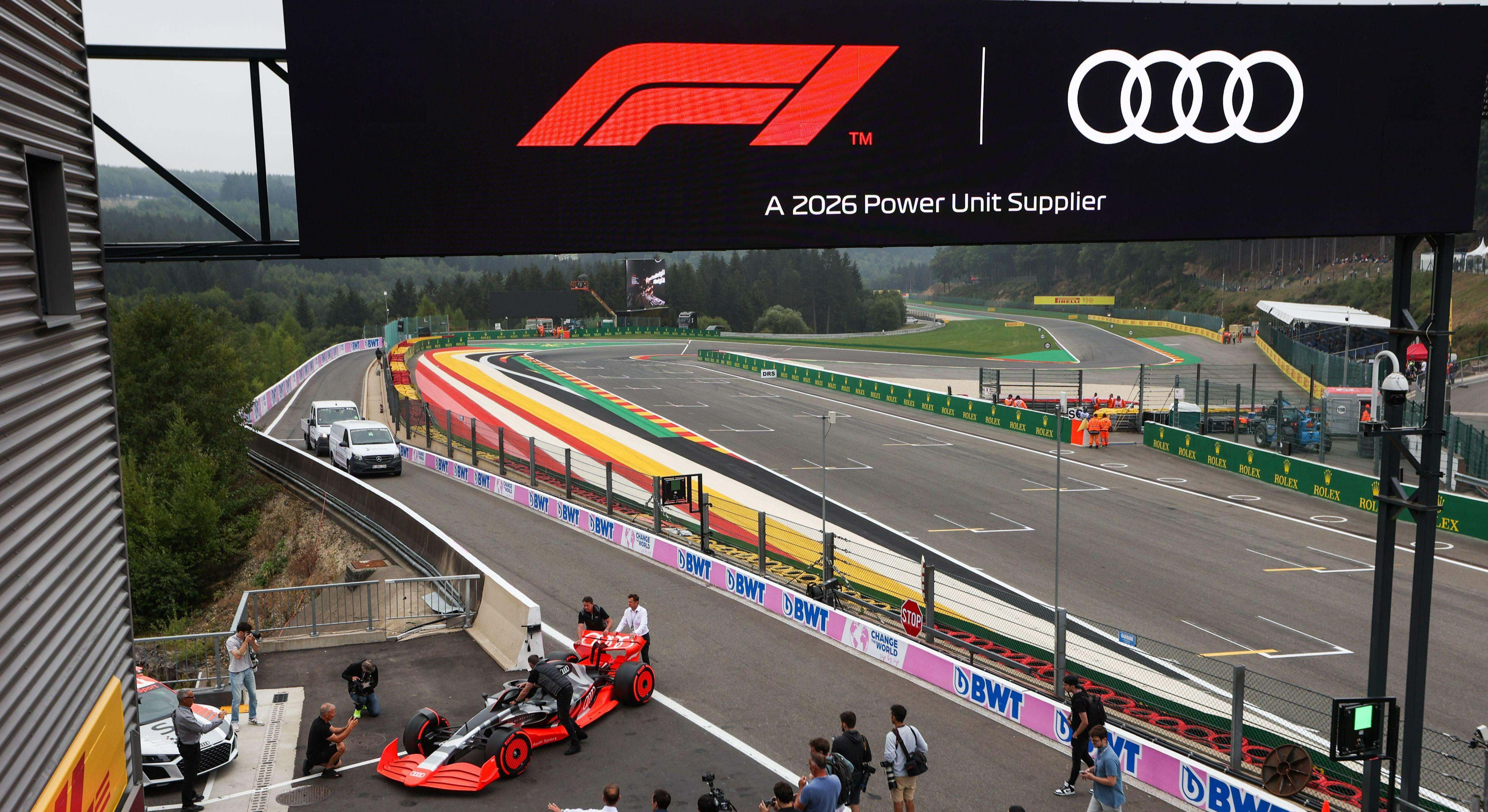 Audi Sport en la presentación de su entrada a la F1 en 2026 durante el Gran Premio de Bélgica Rolex de Fórmula 1 2022 | Alamy