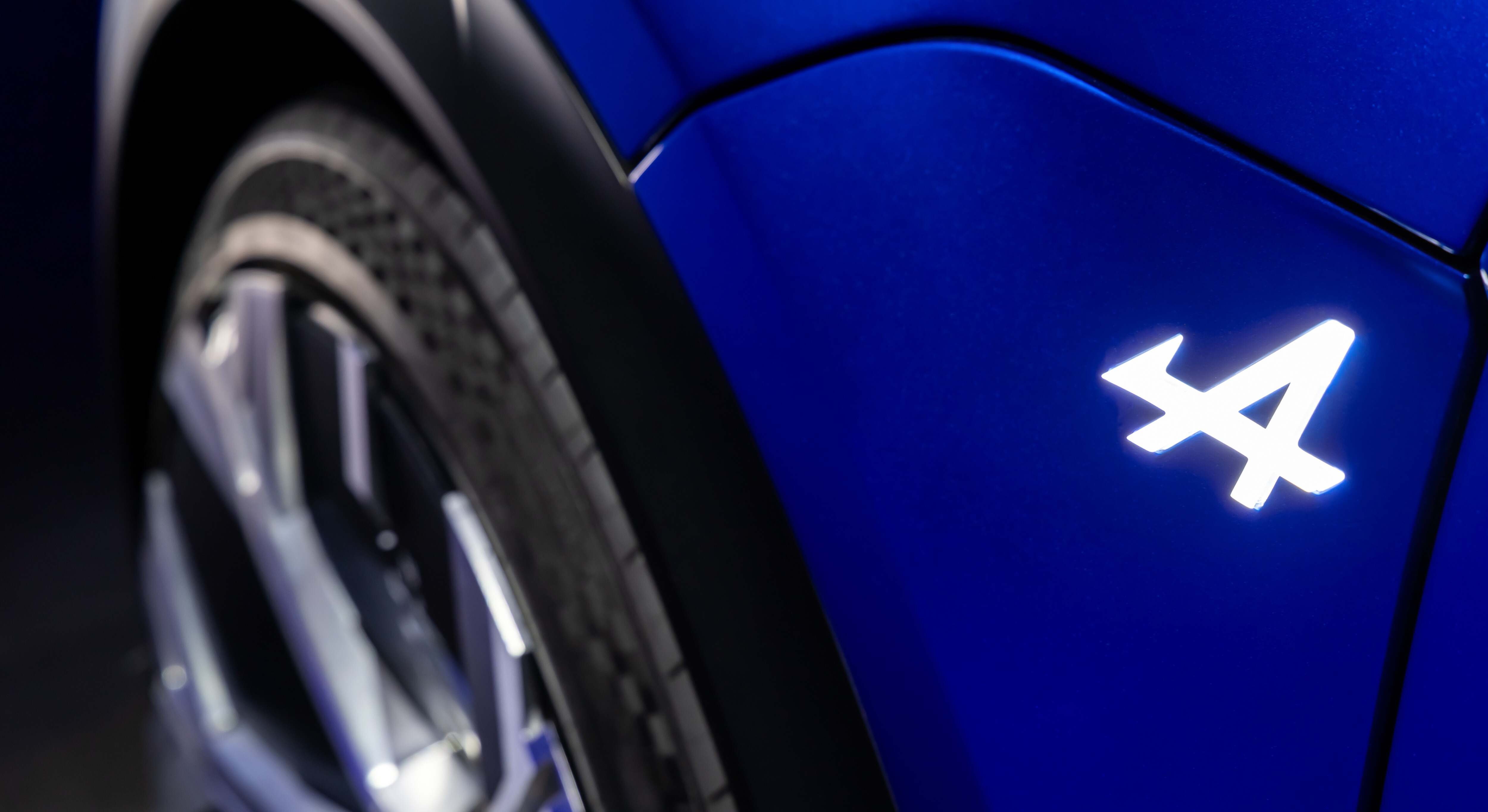 Alpine A390