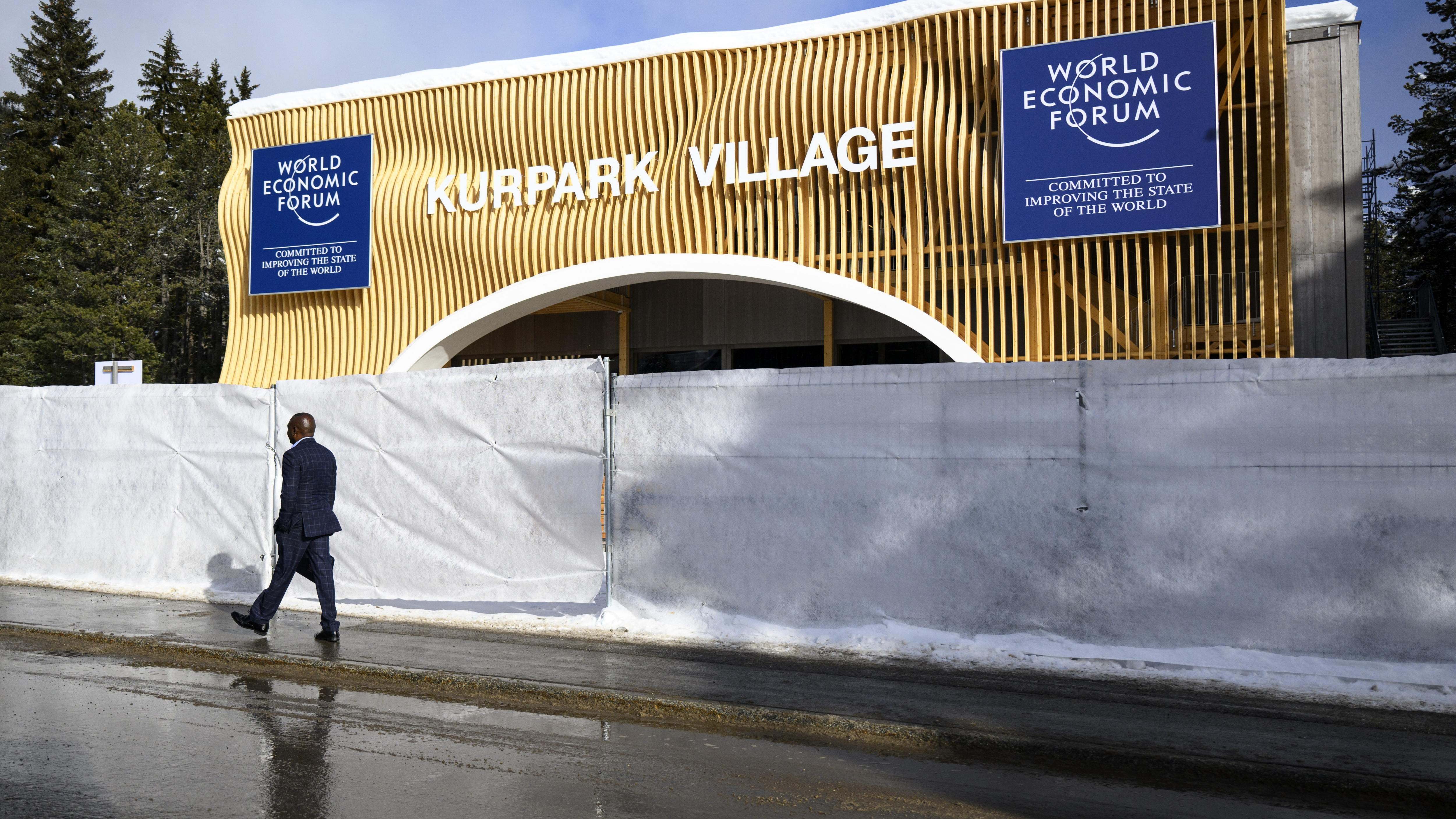 Exterior WEF 2024