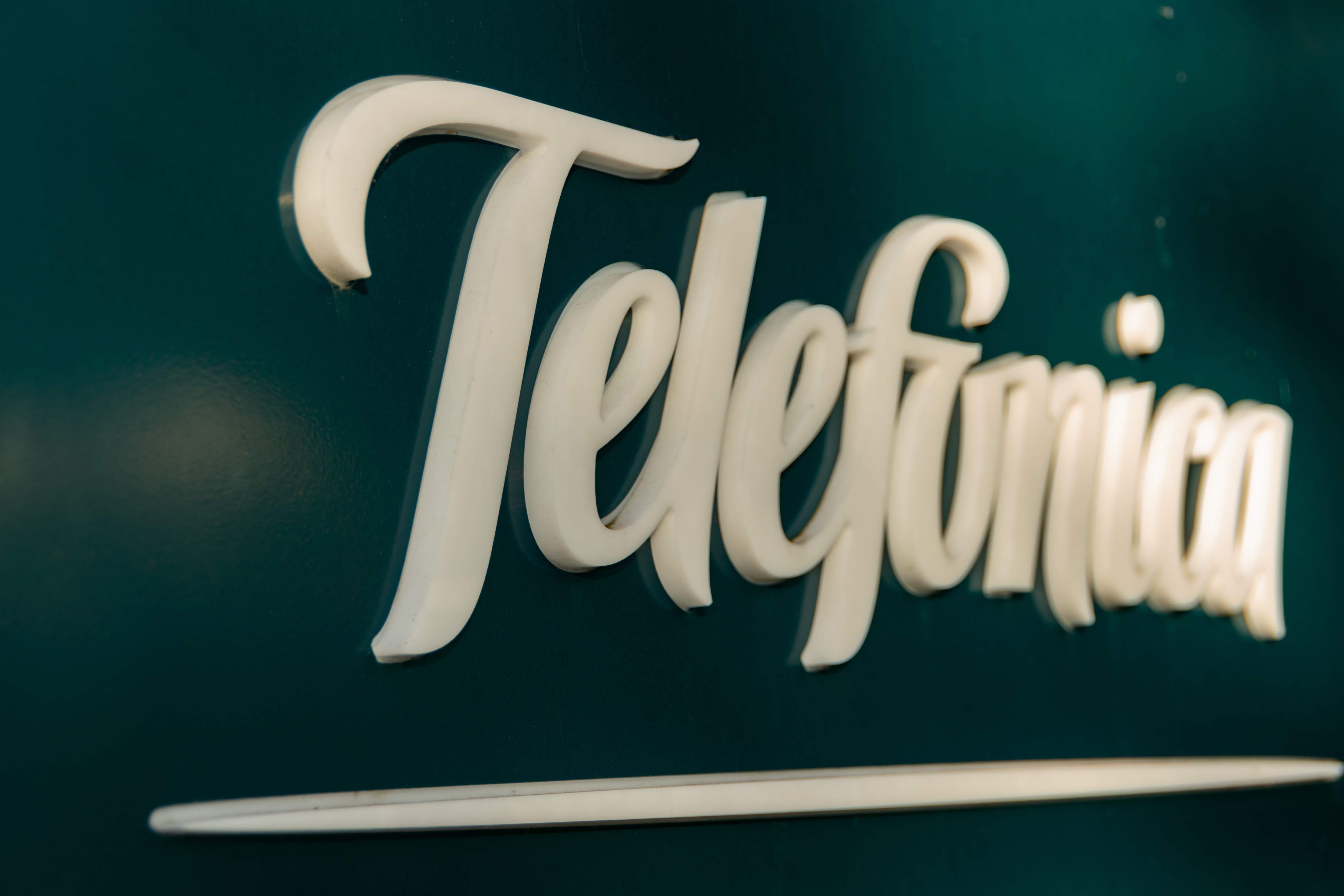 telefonica-dreamstime.jpg