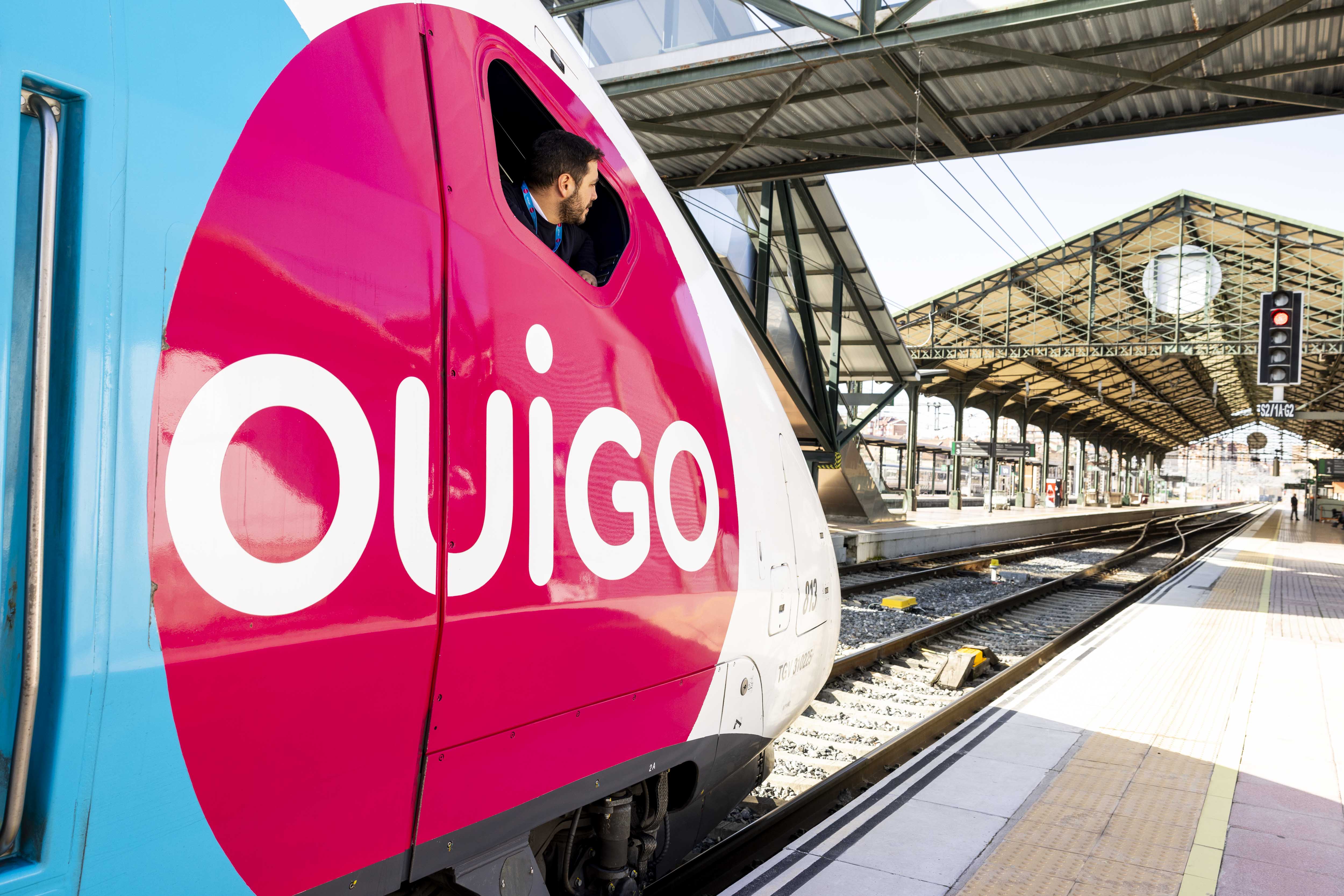 Maquinista de OUIGO en la estación de Valladolid. / Europa Press